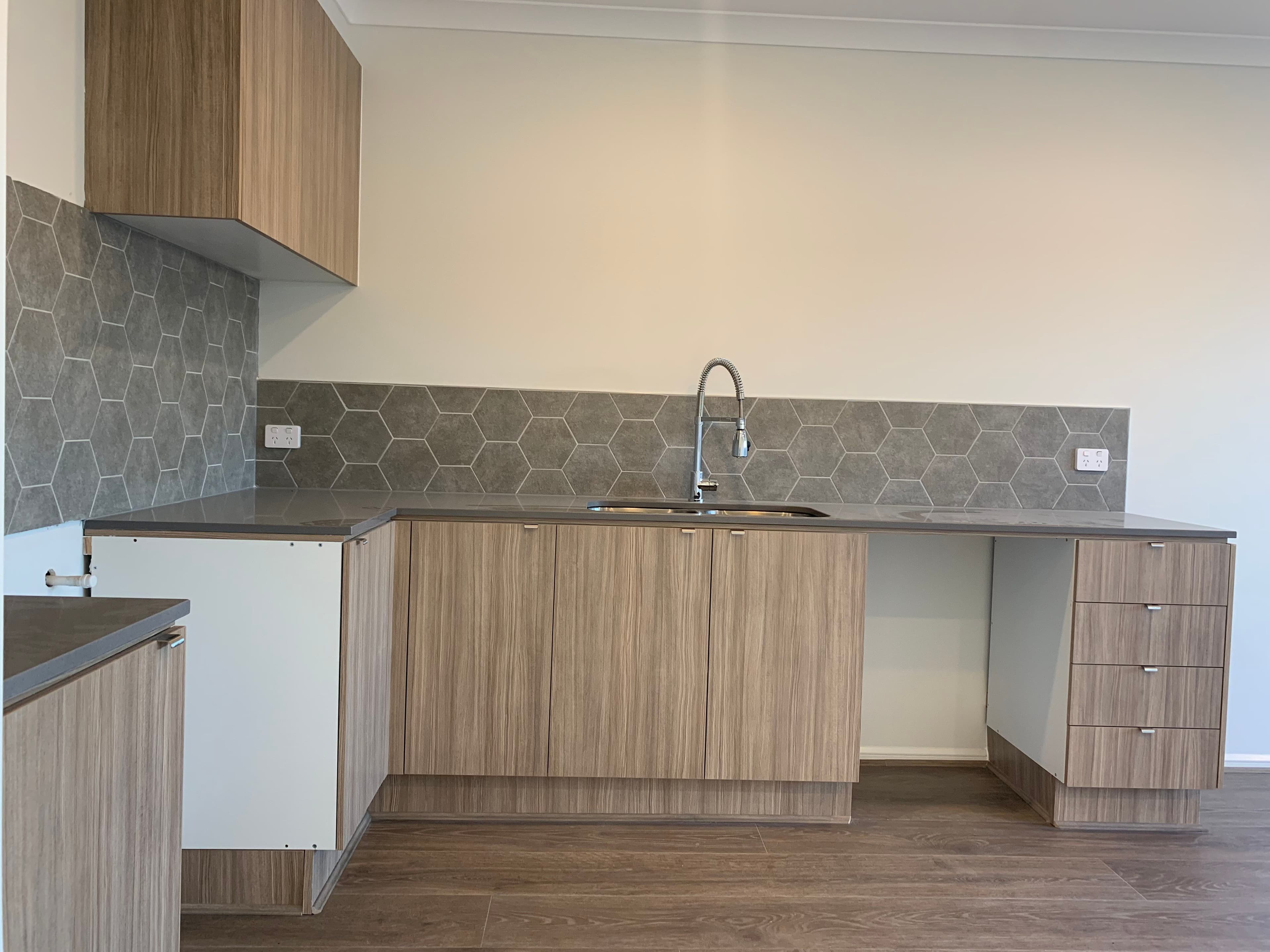 16 Wollemia Street, Craigieburn VIC 3064, Craigieburn - Thumbnail 4