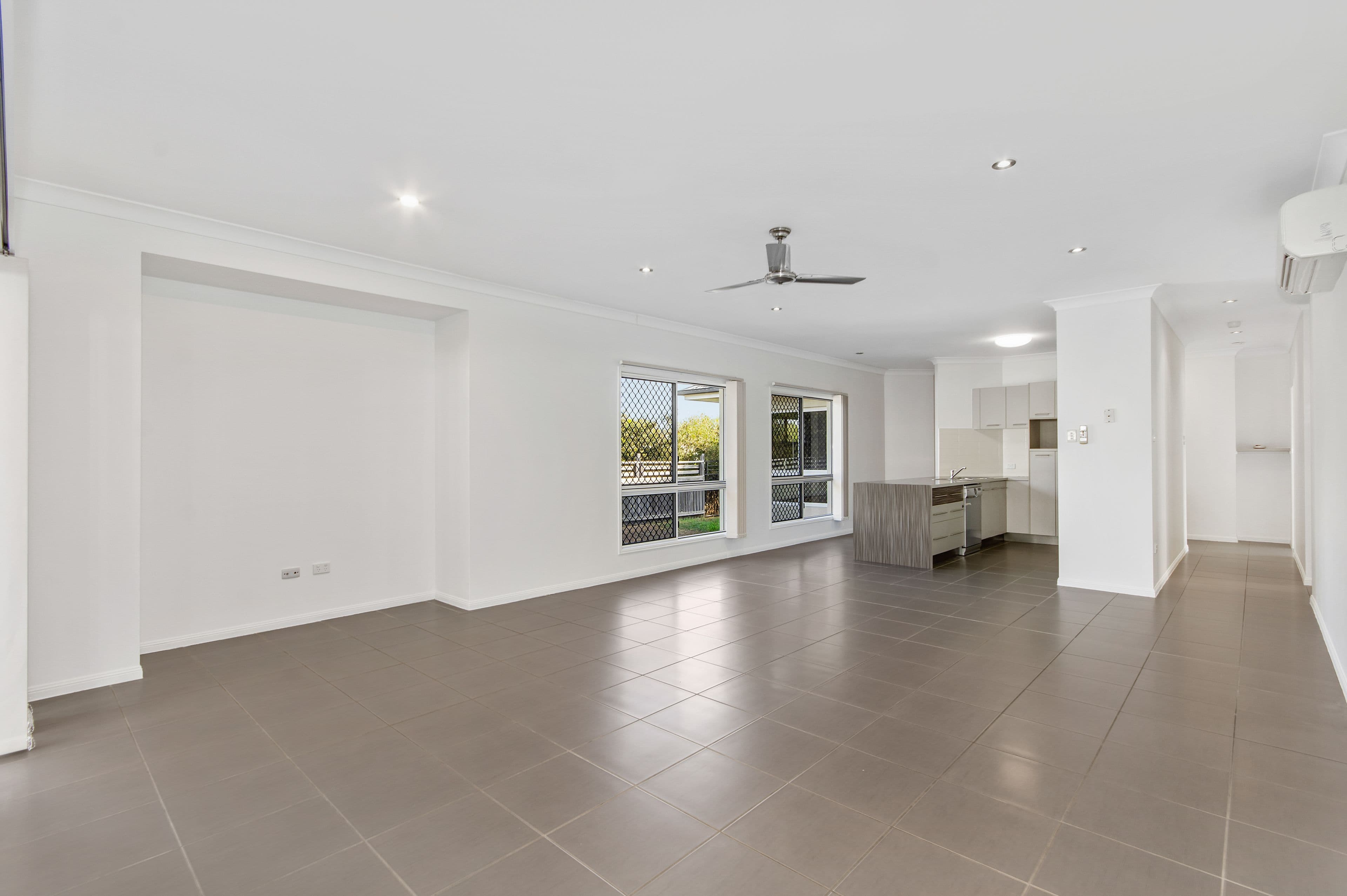 18 Mannikin Way, Bohle Plains QLD 4817, Bohle Plains - Thumbnail 3