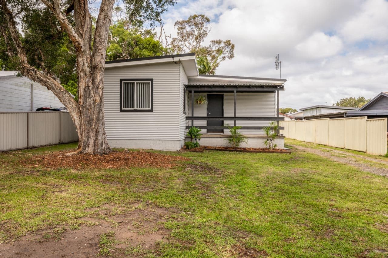 25 Queens Road, Lake Munmorah NSW 2259, Lake Munmorah - Thumbnail 2