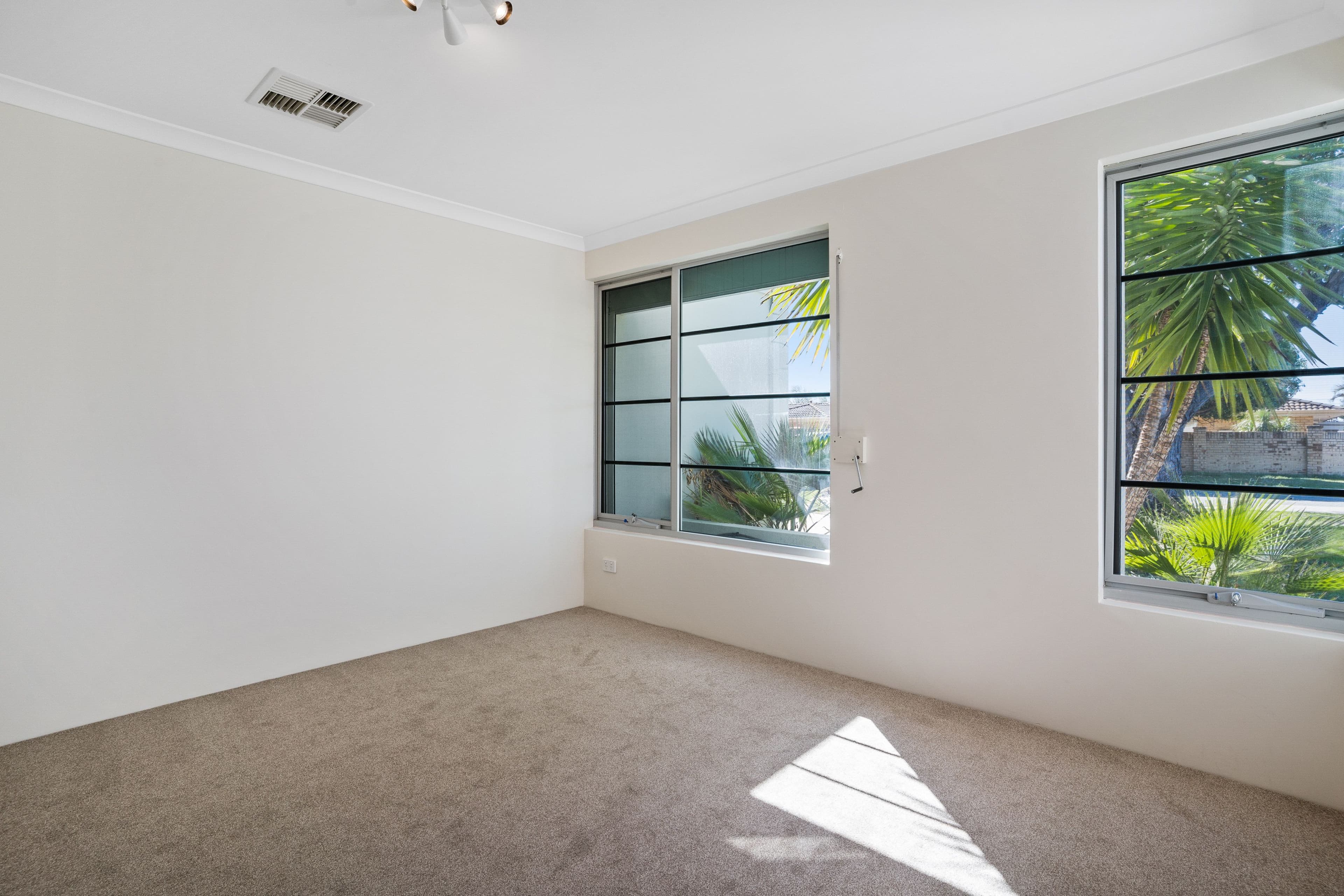 1 Croft Avenue, Dianella WA 6059, Dianella - Thumbnail 3