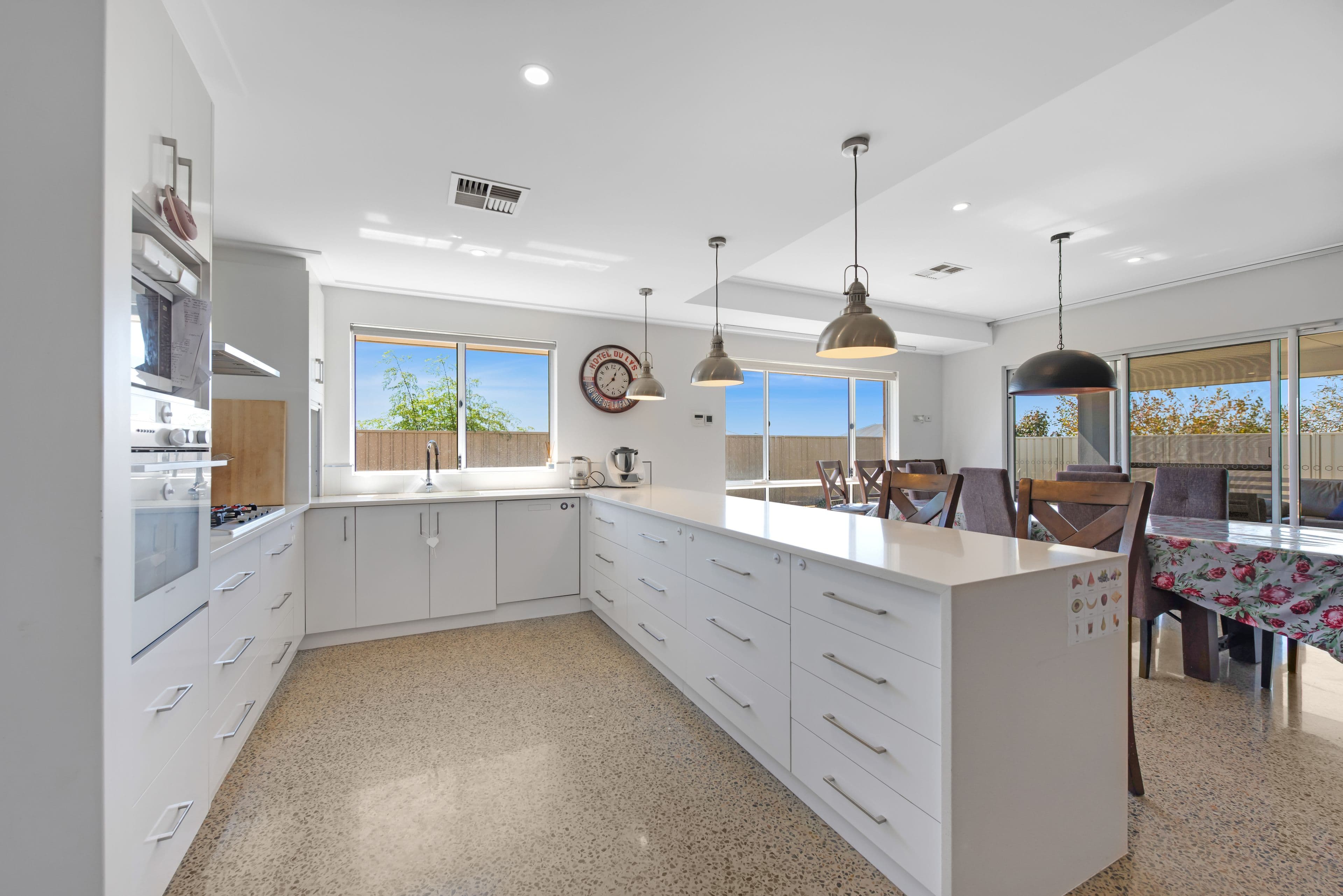 10 Doreen Pass, Wandina WA 6530, Wandina - Image 1