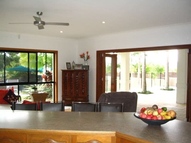 12 Chichester Drive, ARUNDEL QLD 4214, Arundel - Thumbnail 5