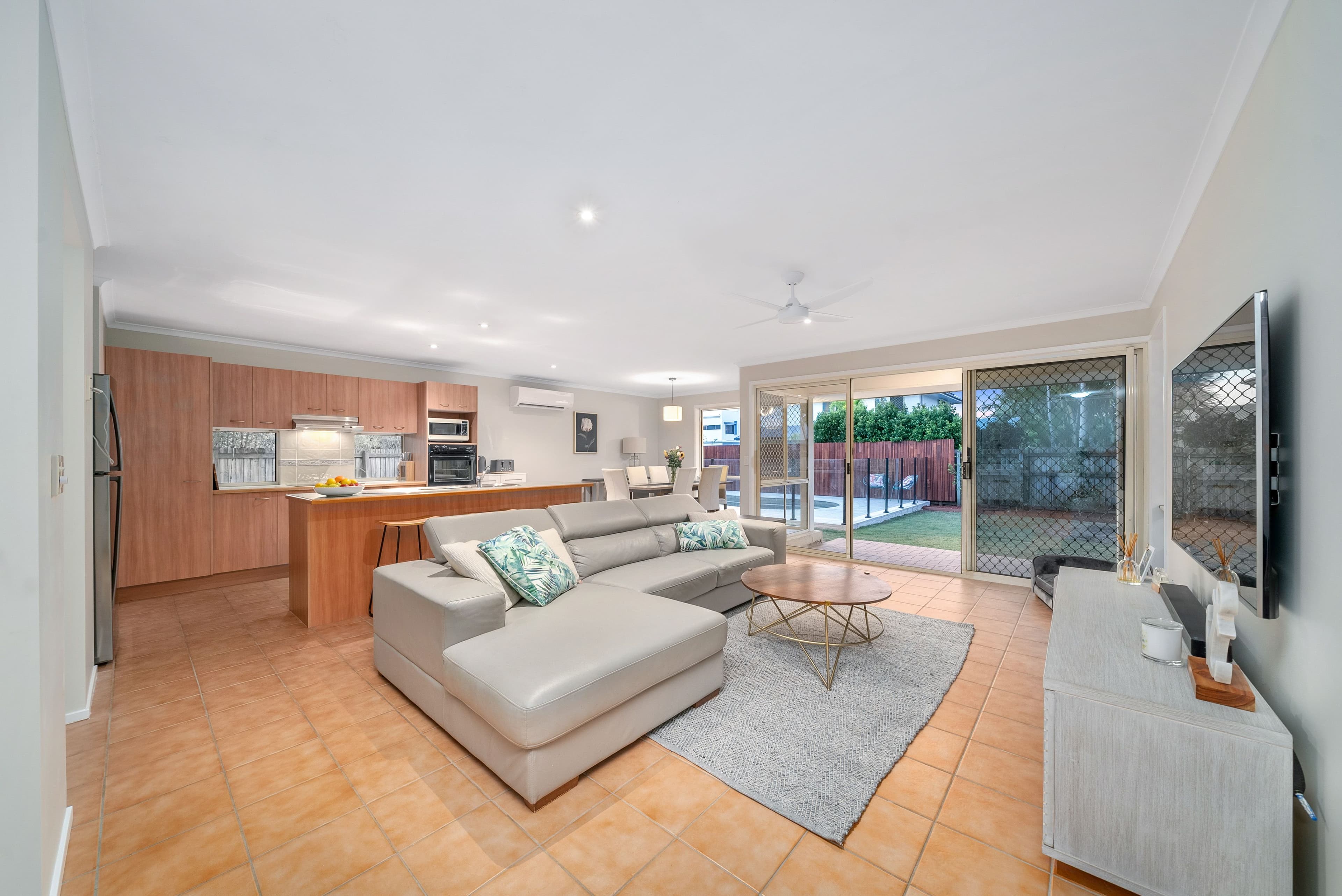 8 Palmer Court, Newport QLD 4020, Newport - Thumbnail 5