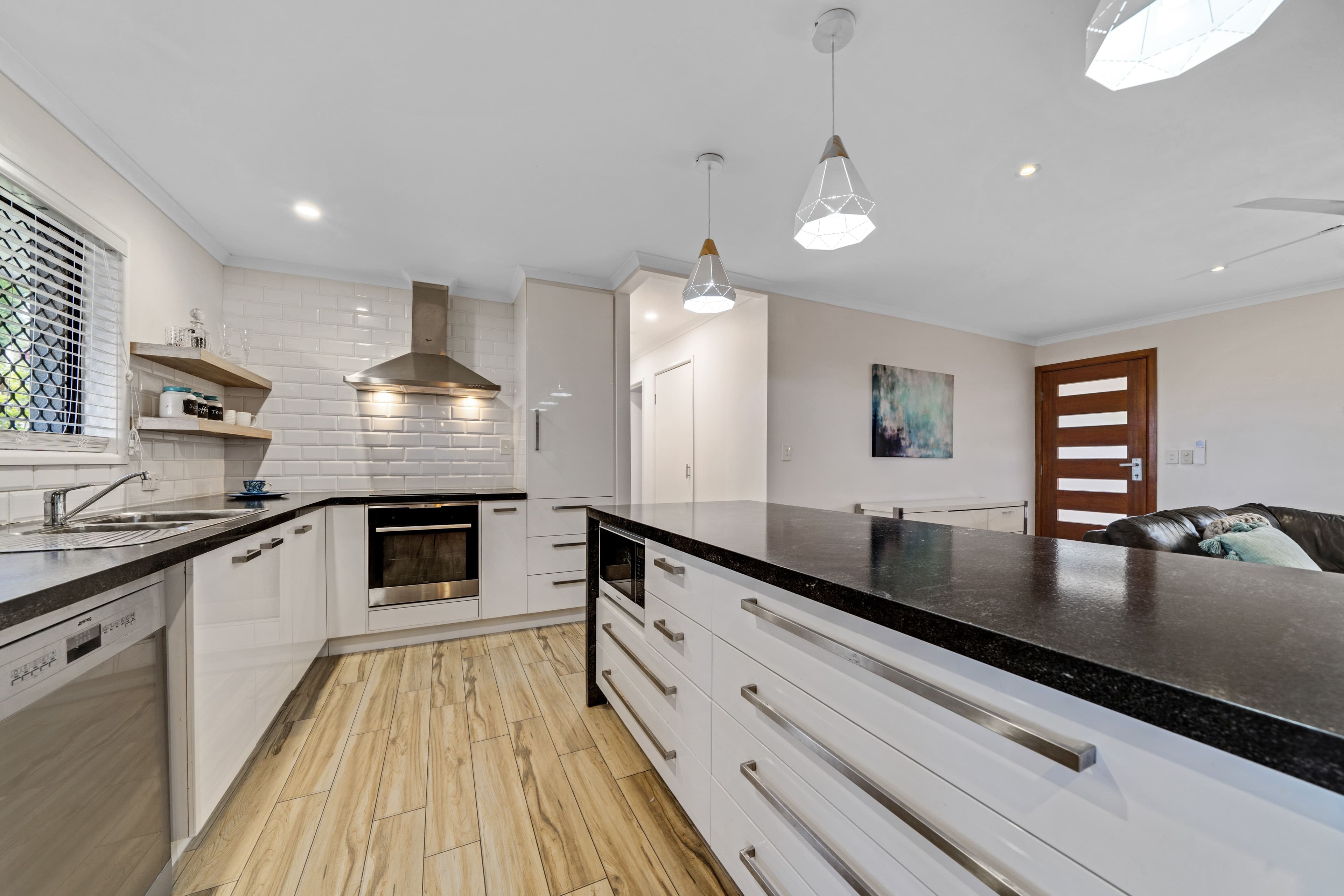 32 Gamenya Drive, Springwood QLD 4127, Springwood - Thumbnail 6