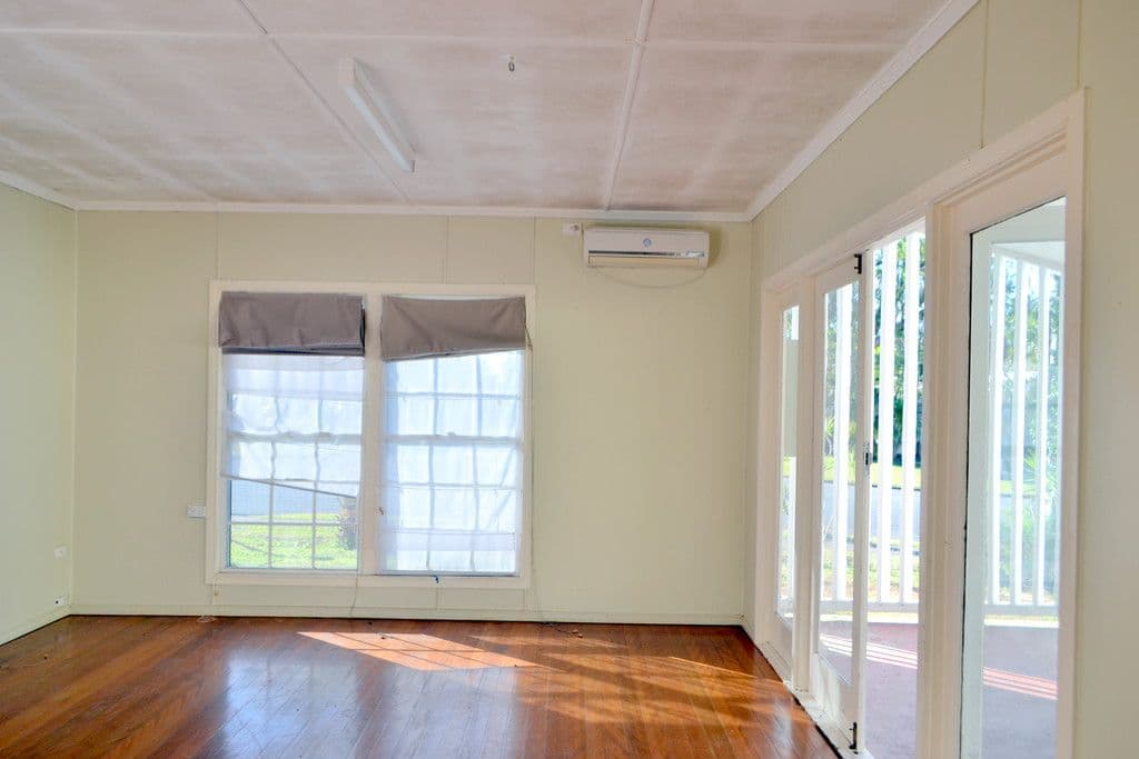 10 Heydon Avenue, Labrador QLD 4215, Labrador - Thumbnail 2