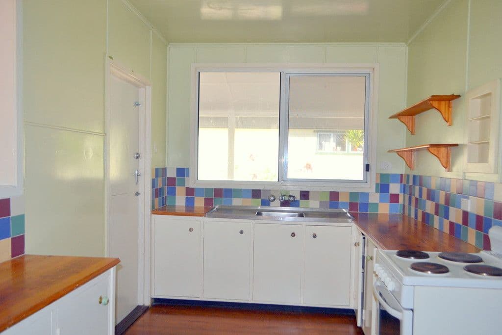 10 Heydon Avenue, Labrador QLD 4215, Labrador - Thumbnail 4