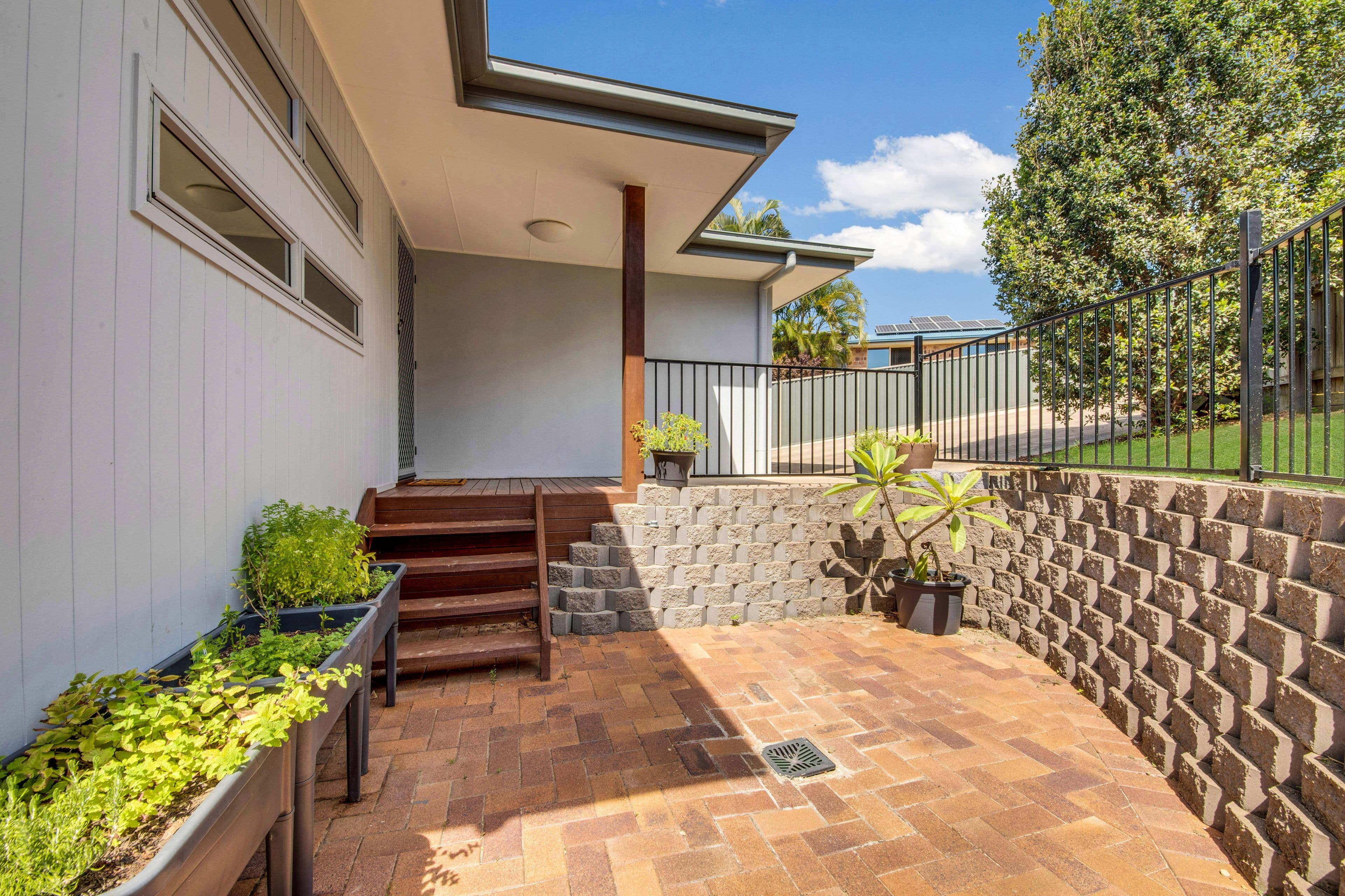 18 Panorama Court, Glen Eden QLD 4680, Glen Eden - Thumbnail 4