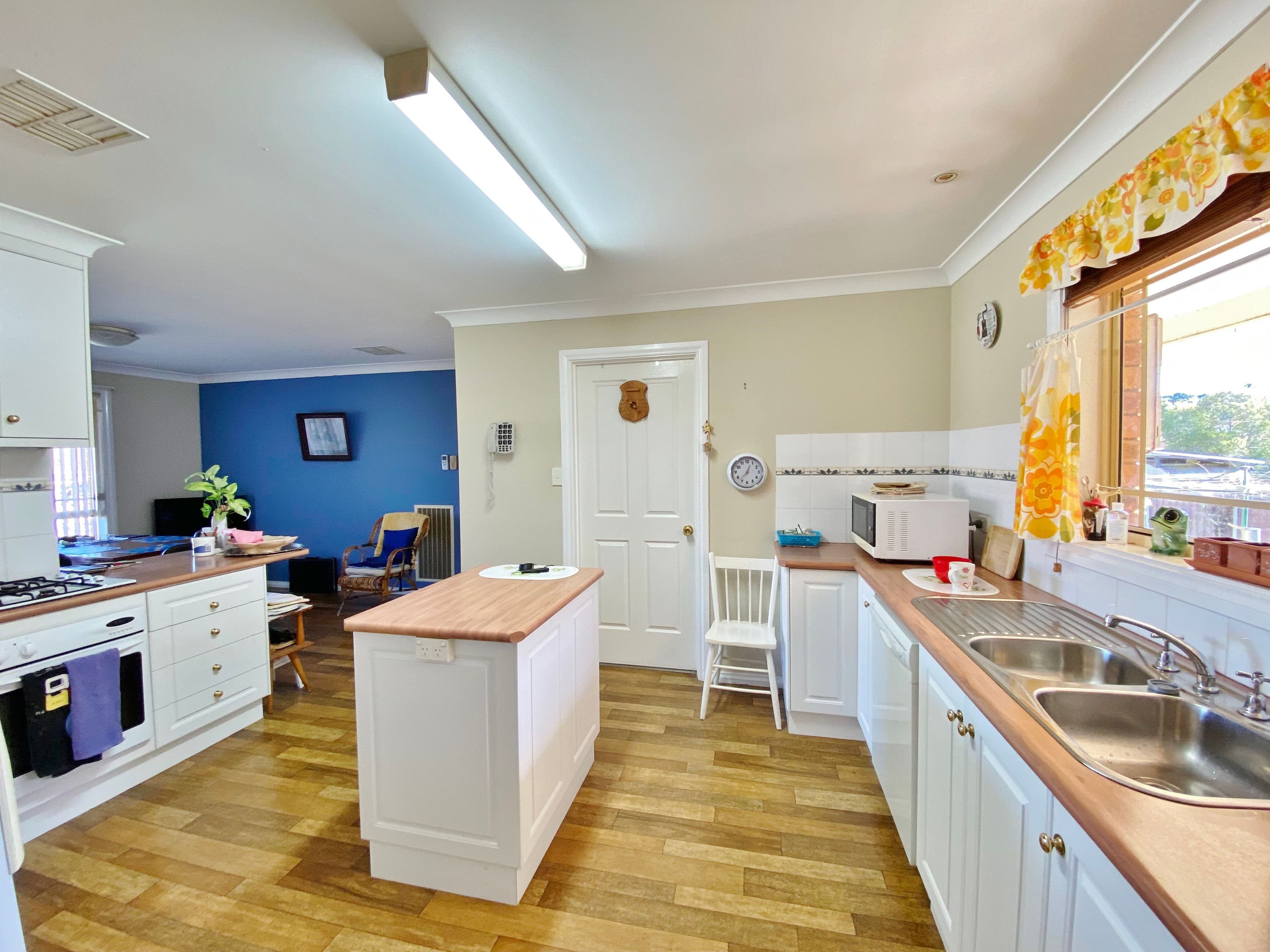 1 Sarah Cooper Drive, Young NSW 2594, Young - Thumbnail 2