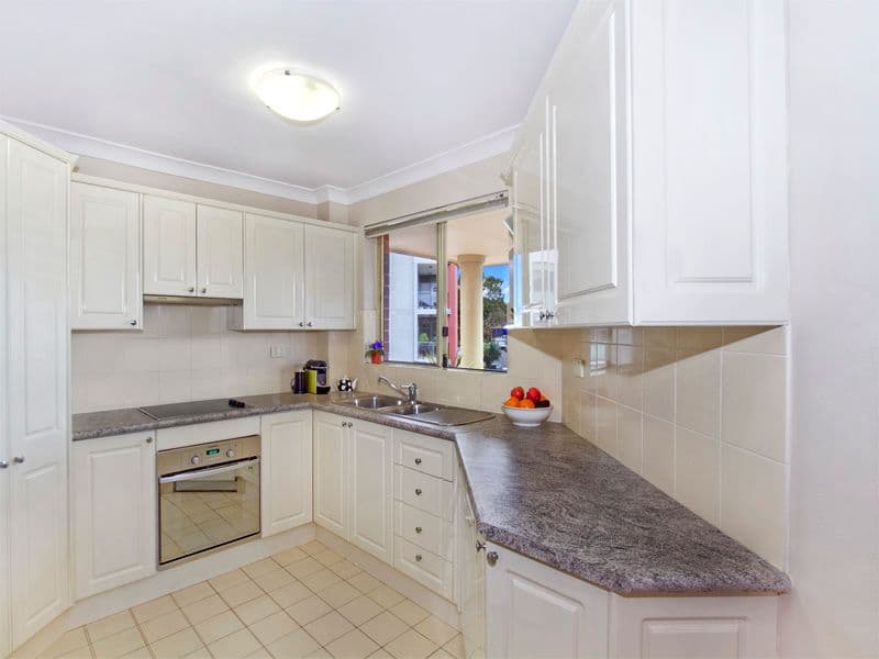 17-21 Gray Street, SUTHERLAND NSW 2232, Sutherland - Thumbnail 4