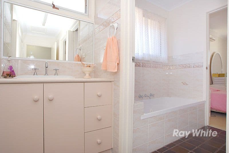 10 Yennora Court, KEYSBOROUGH VIC 3173, Keysborough - Thumbnail 8