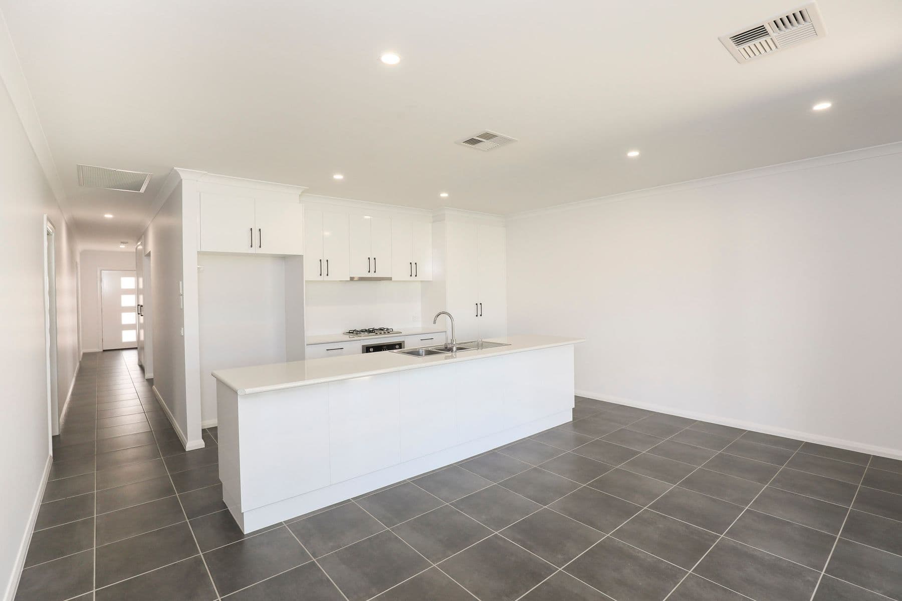 2/373 Eighth Street, Mildura - Thumbnail 4