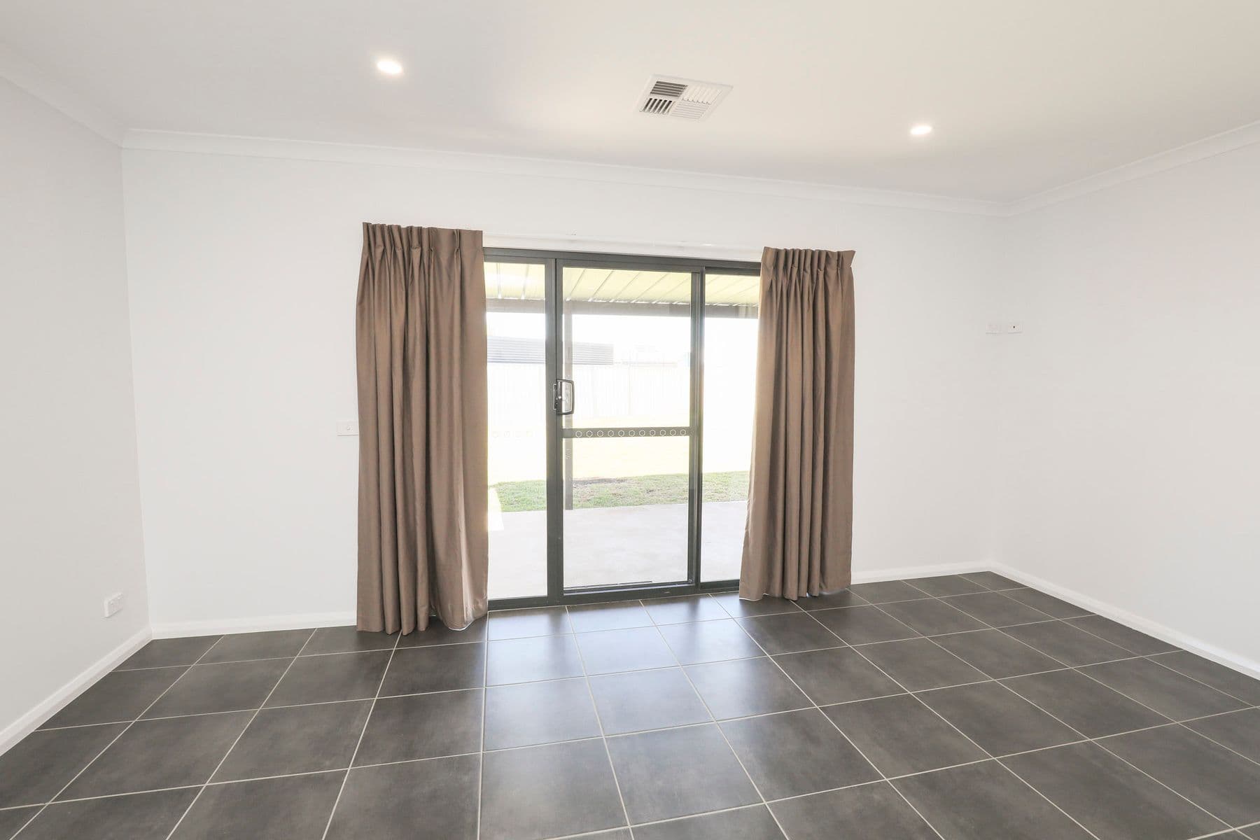 2/373 Eighth Street, Mildura - Thumbnail 7