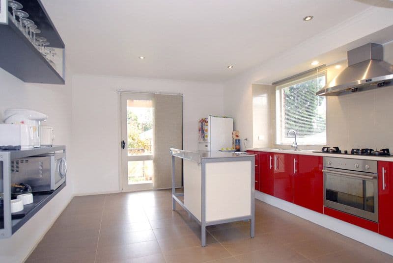 8 Eggleton Rise, ROWVILLE VIC 3178, Rowville - Thumbnail 2
