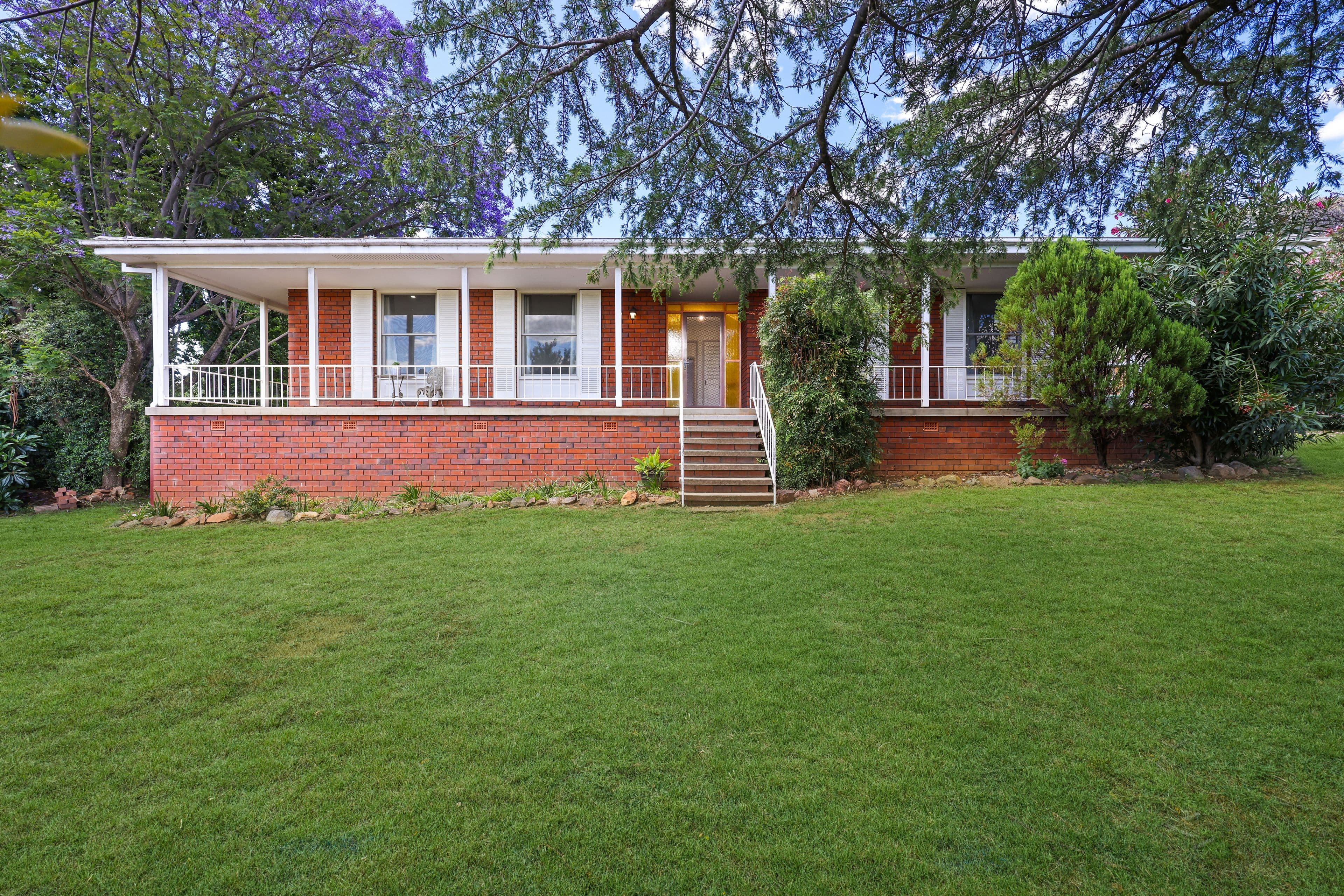 6 Ashburton Street, Tamworth NSW 2340, East Tamworth - Thumbnail 2