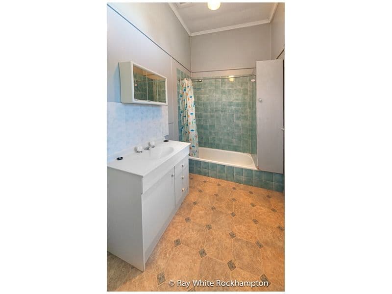 35 Denning Street, PARK AVENUE QLD 4701, Park Avenue - Thumbnail 8