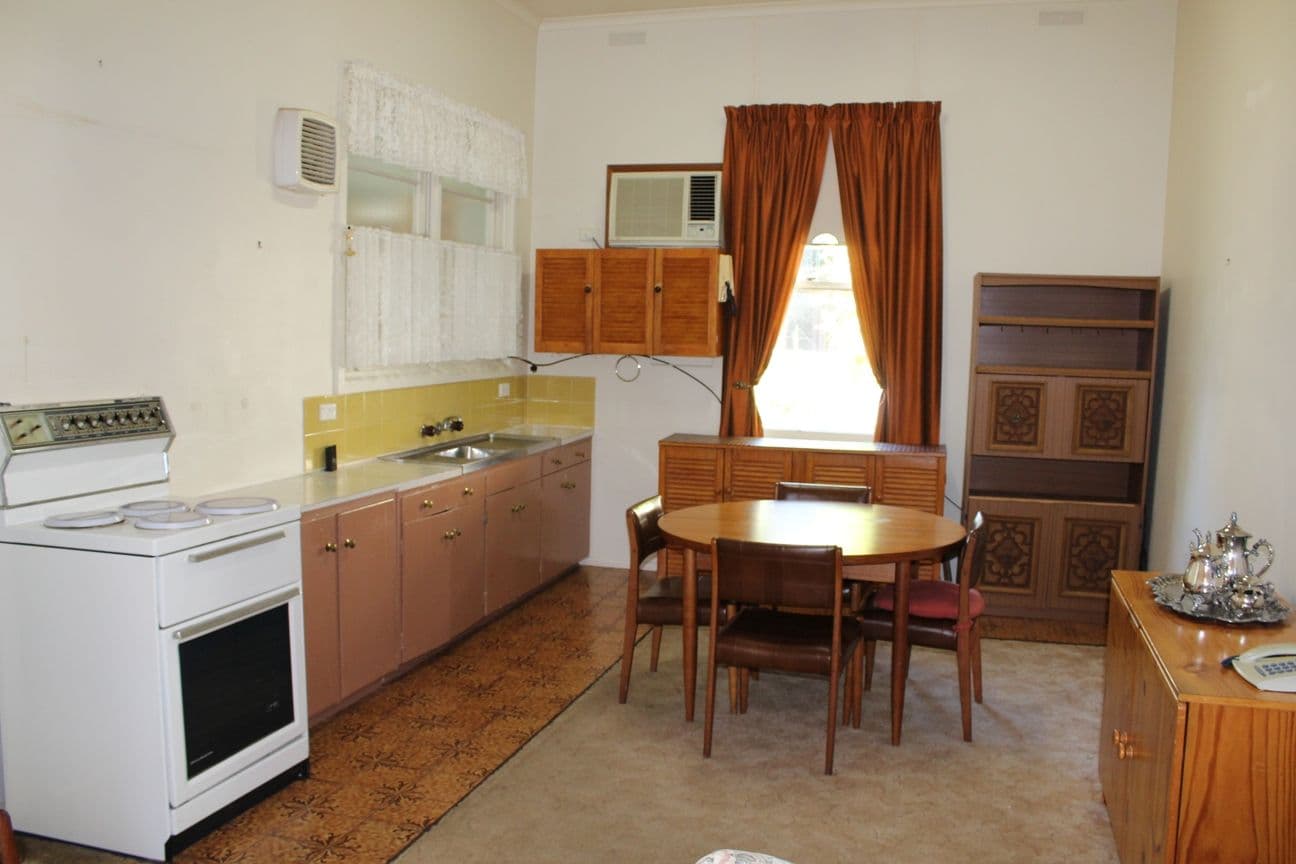 22 Stephen Street, Hamilton VIC 3300, Hamilton - Thumbnail 2