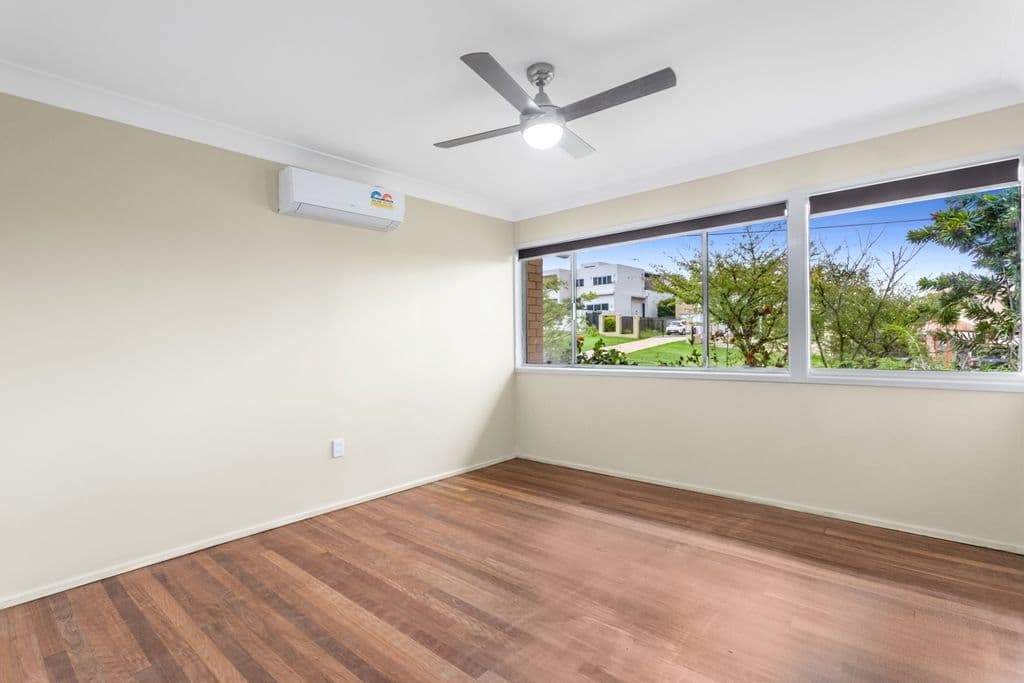 2 Flemington Street, Caroline Springs - Thumbnail 3