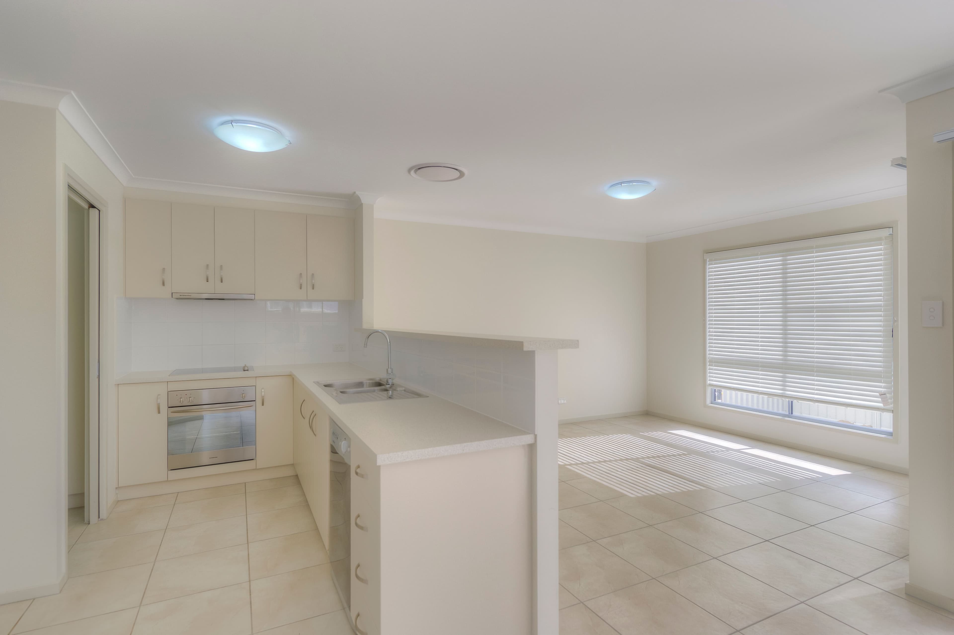  37 Condamine Street, Miles QLD 4415, Miles - Thumbnail 2
