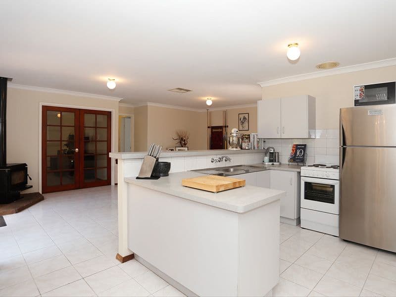 9 Bray Place, BEECHBORO WA 6063, Beechboro - Thumbnail 3