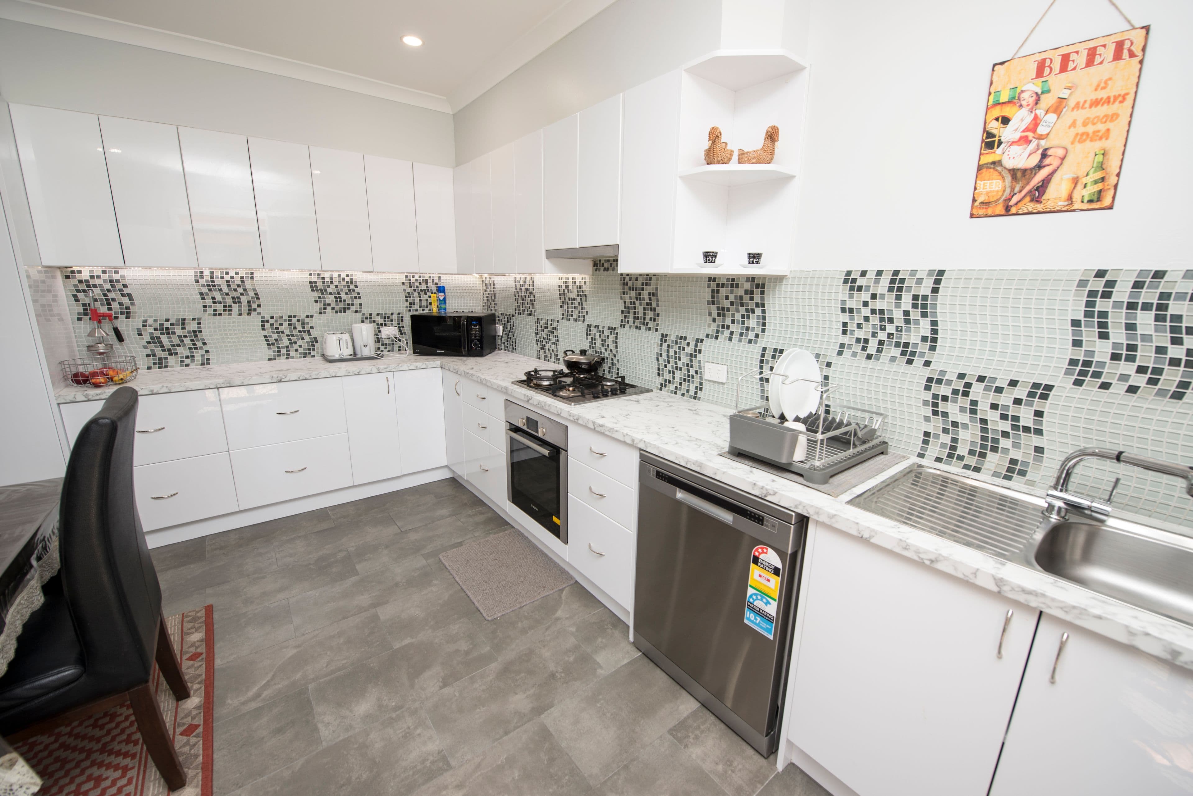 6 Daniel Solander Drive, Endeavour Hills VIC 3802, Endeavour Hills - Thumbnail 3