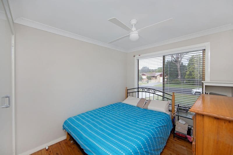 3 St James Avenue, Berkeley Vale - Thumbnail 7
