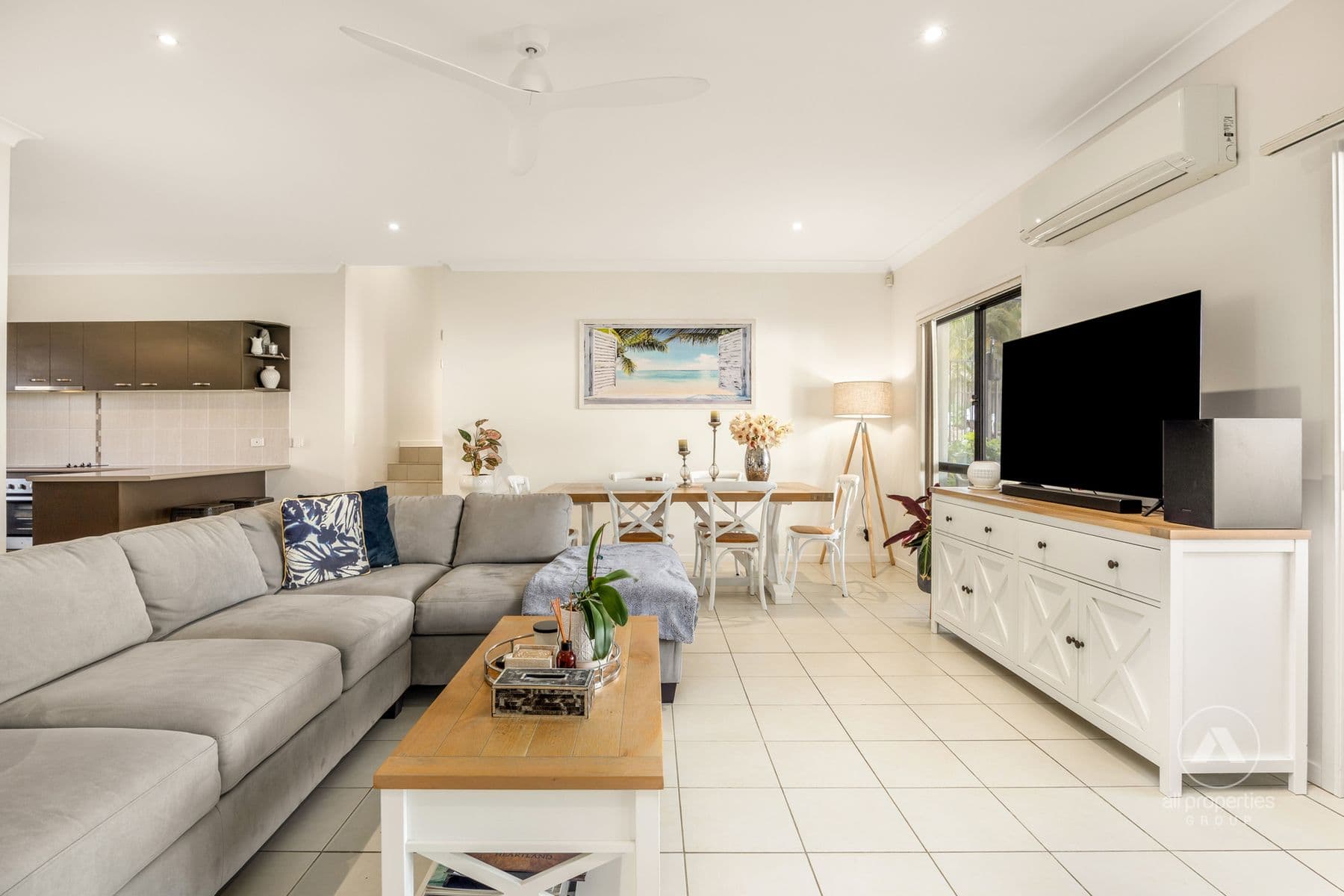 19 Dayflower Street, Upper Coomera QLD 4209, Upper Coomera - Thumbnail 3