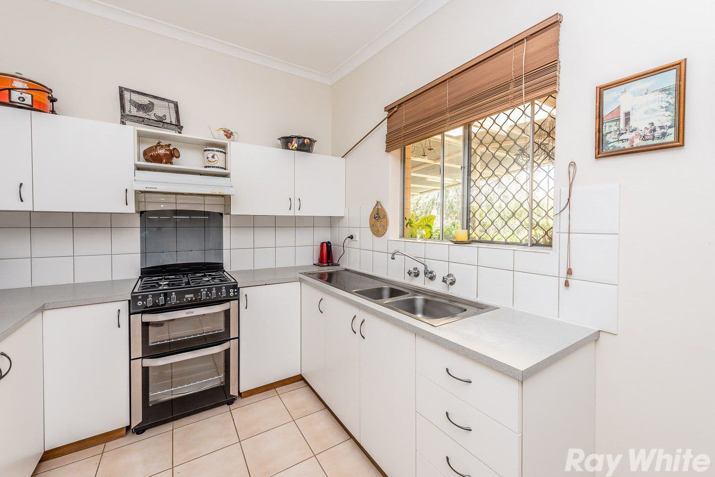 5 Maidstone Street, Mount Tarcoola WA 6530, Mount Tarcoola - Thumbnail 4