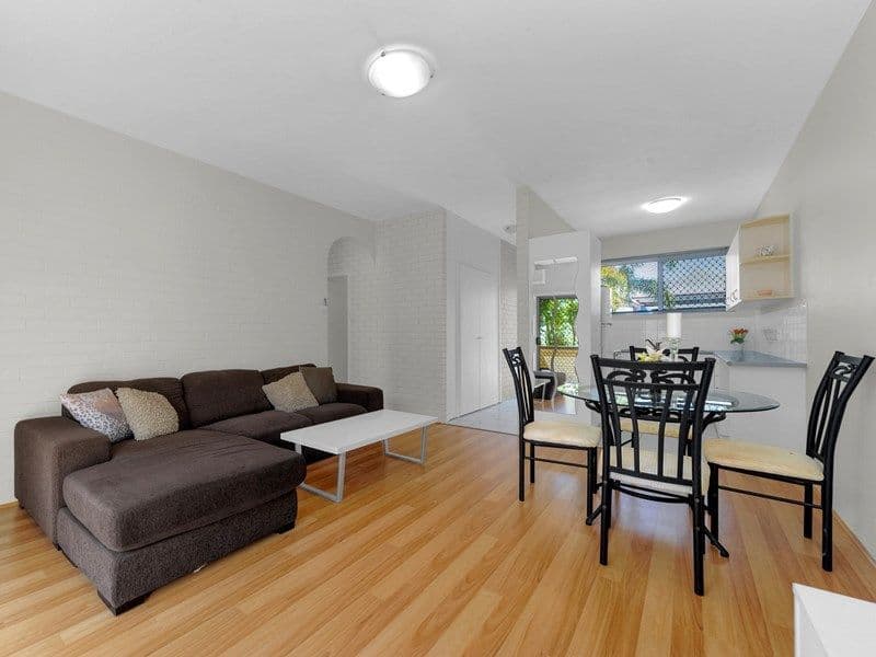 70 Liverpool Road, Clayfield QLD 4011, Clayfield - Thumbnail 2
