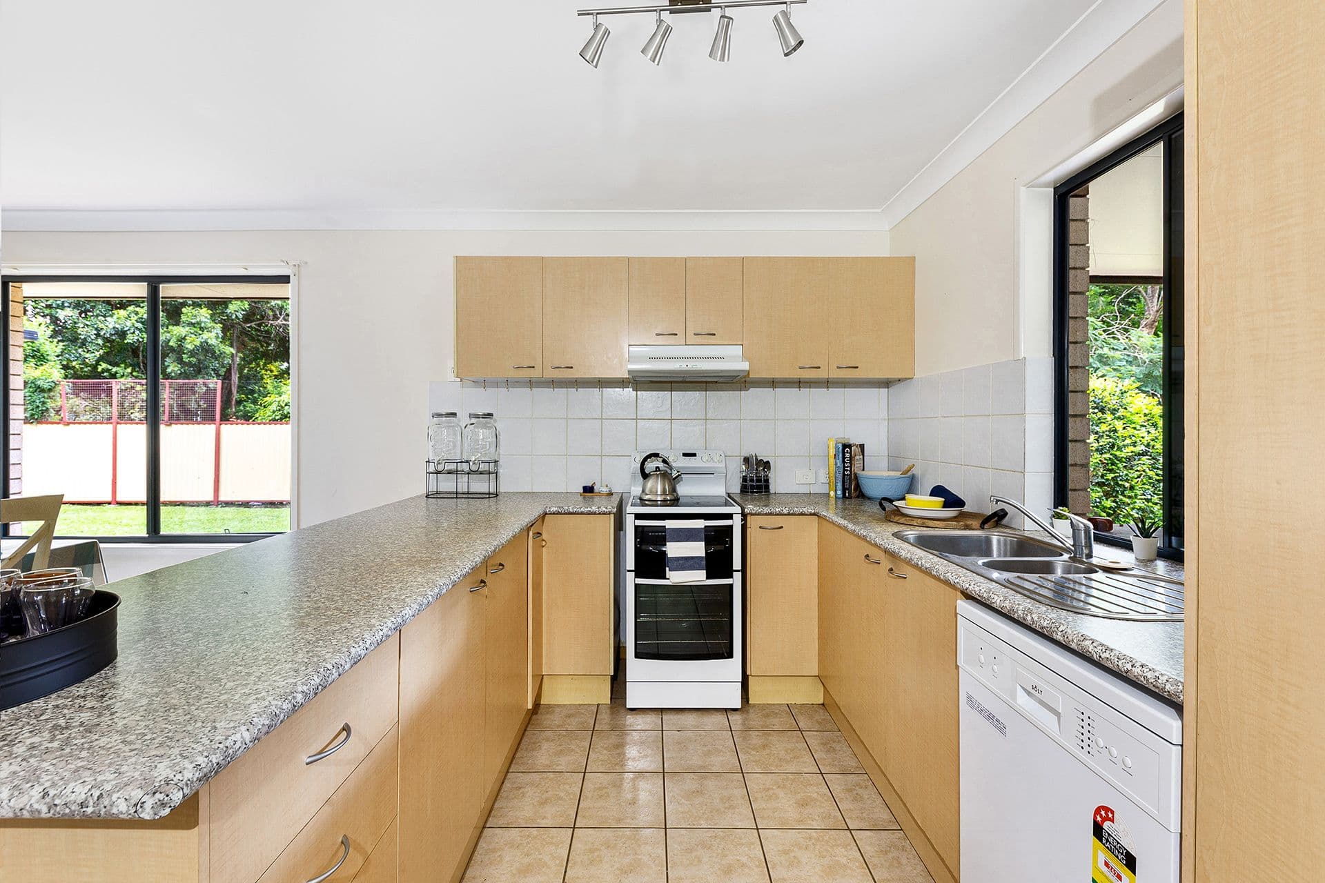 45-47 Macdonnell Road, Tamborine Mountain QLD 4272, Tamborine Mountain - Thumbnail 6