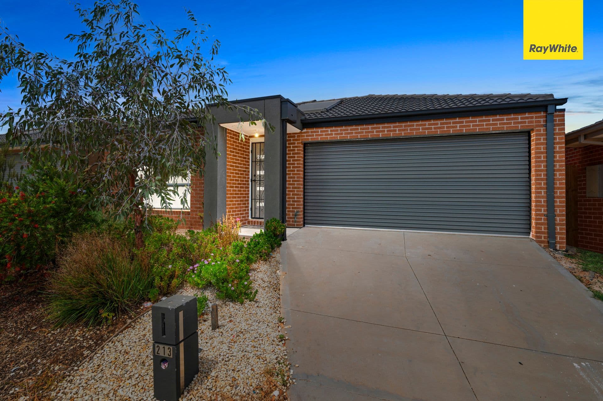 213 James Melrose Drive, Brookfield VIC 3338, Brookfield - Thumbnail 2