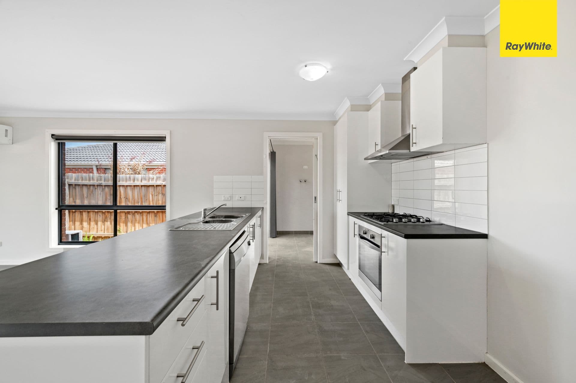 213 James Melrose Drive, Brookfield VIC 3338, Brookfield - Thumbnail 8