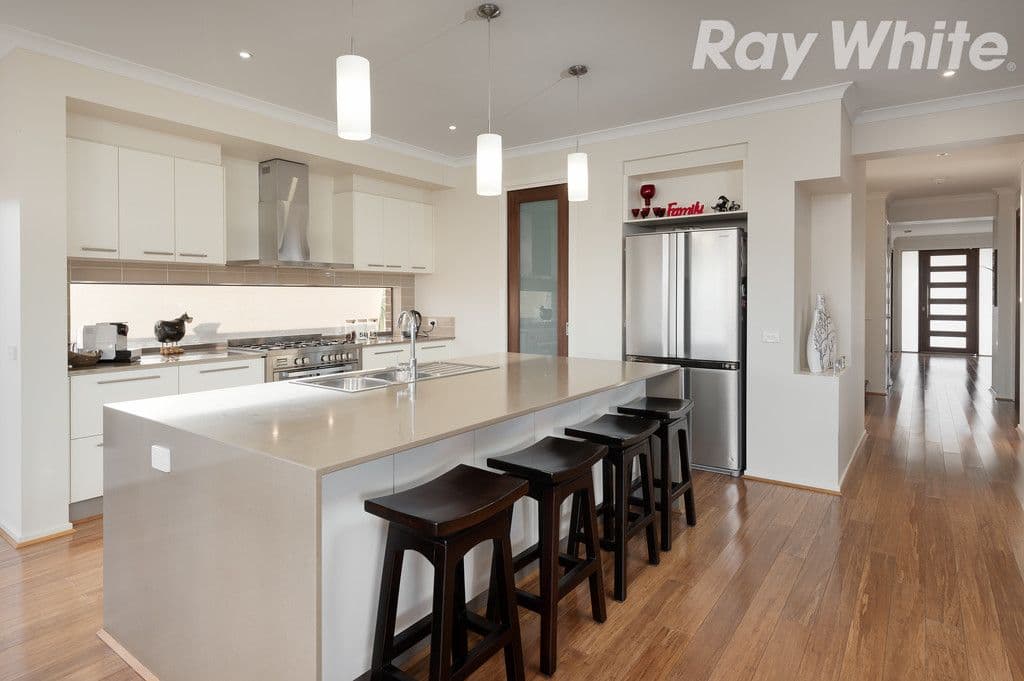 2 Barrett Place, Doreen VIC 3754, Doreen - Thumbnail 2