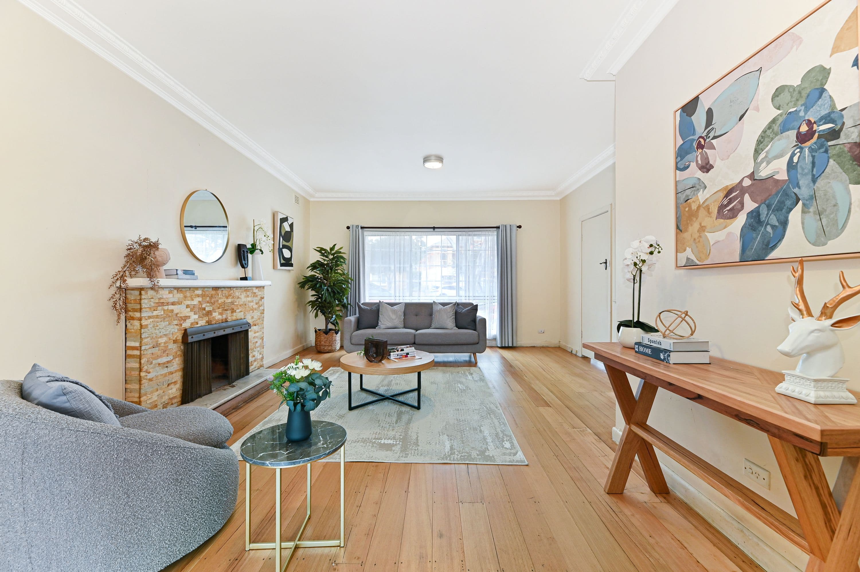 11 Winbourne Road, Mount Waverley VIC 3149, Mount Waverley - Thumbnail 2