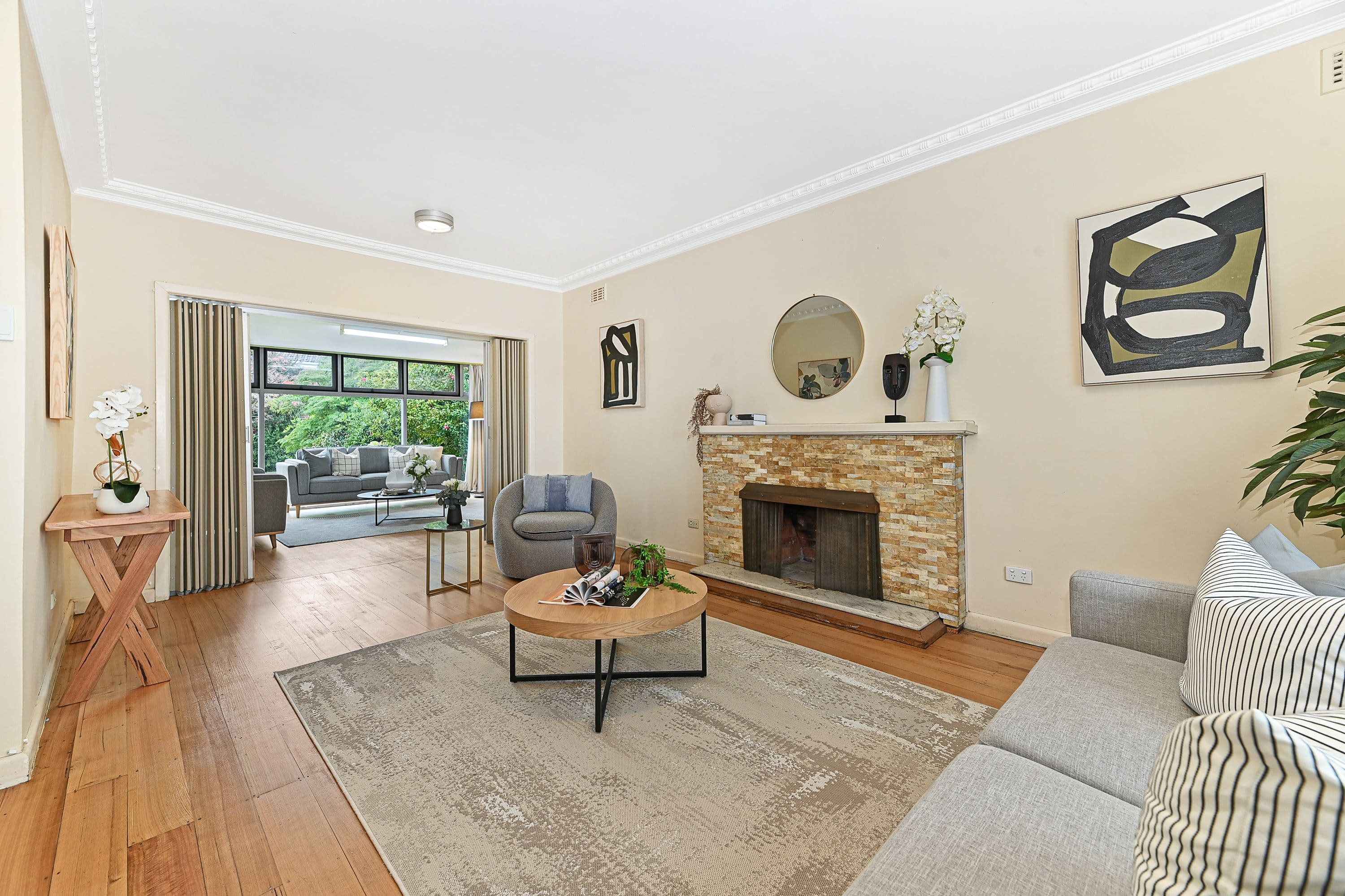 11 Winbourne Road, Mount Waverley VIC 3149, Mount Waverley - Thumbnail 3