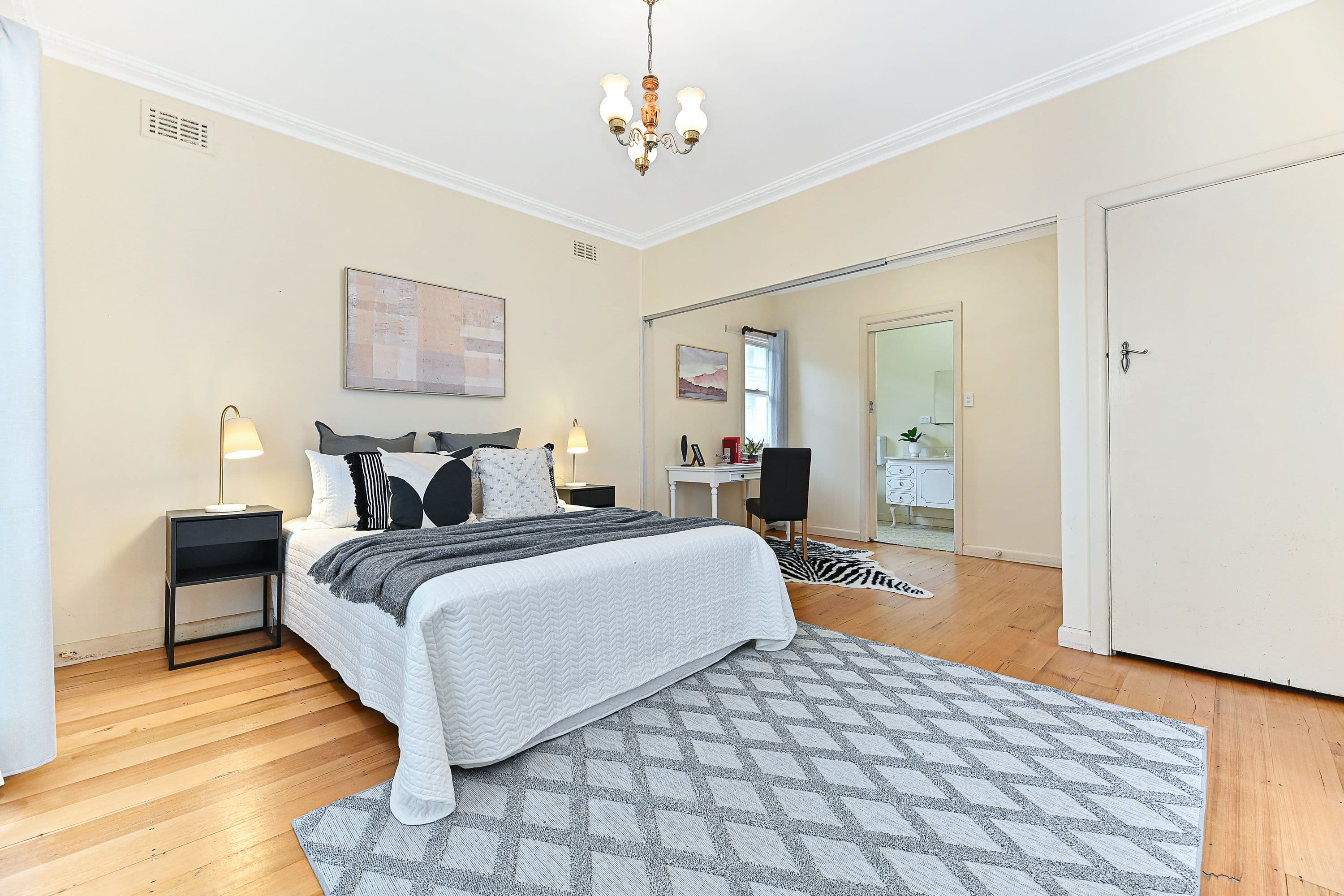 11 Winbourne Road, Mount Waverley VIC 3149, Mount Waverley - Thumbnail 7