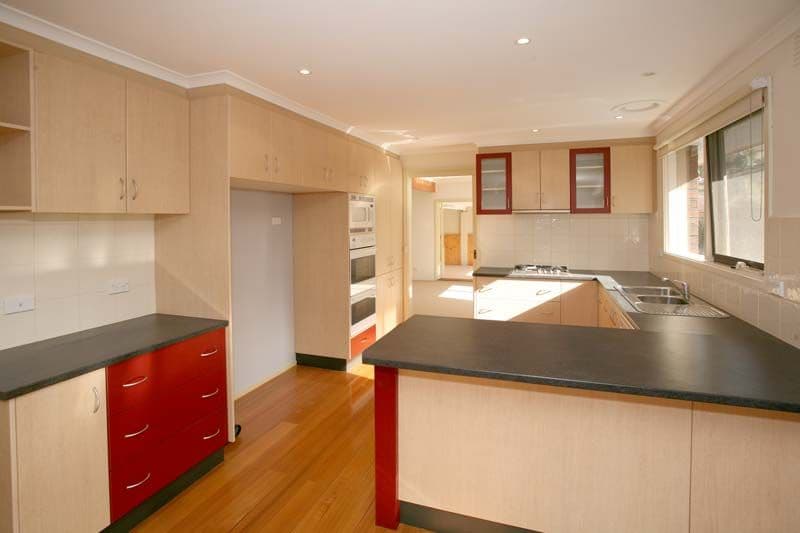 24 Aston Heath, GLEN WAVERLEY VIC 3150, Glen Waverley - Thumbnail 2