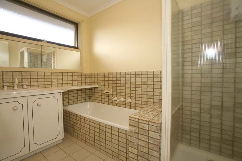 24 Aston Heath, GLEN WAVERLEY VIC 3150, Glen Waverley - Thumbnail 8