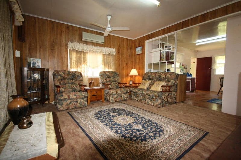 63 Burnett Street, MUNDUBBERA QLD 4626, Mundubbera - Thumbnail 4