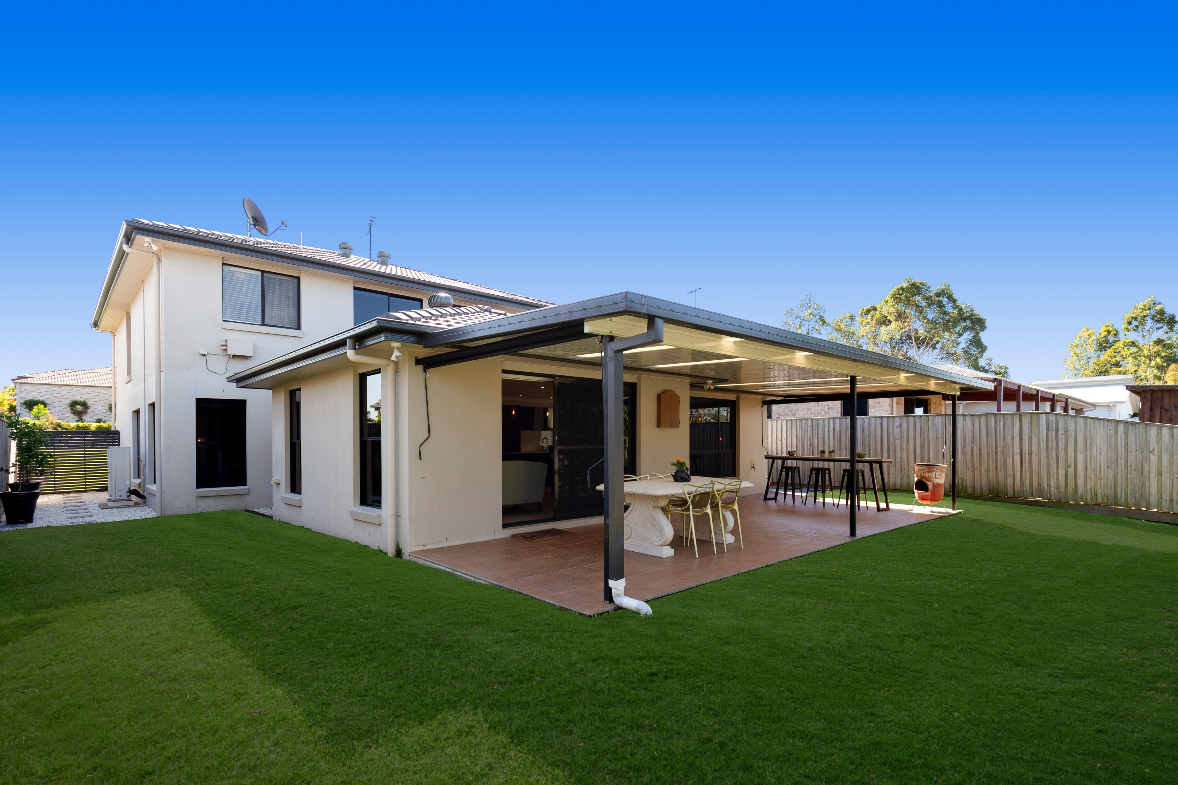 37 Taylor Place, Mackenzie QLD 4156, Mackenzie - Image 1