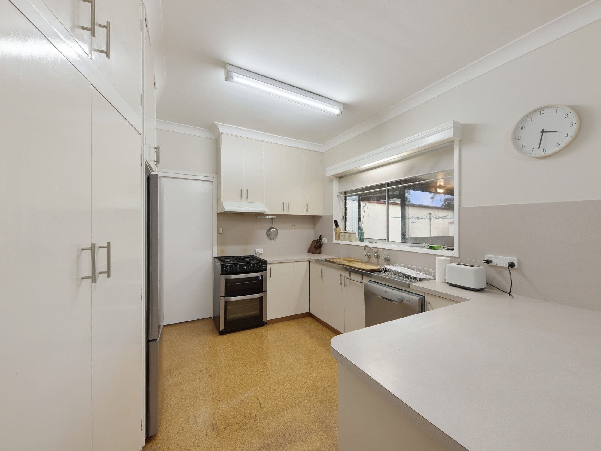 96 Kennedy Street, Howlong NSW 2643, Howlong - Thumbnail 2