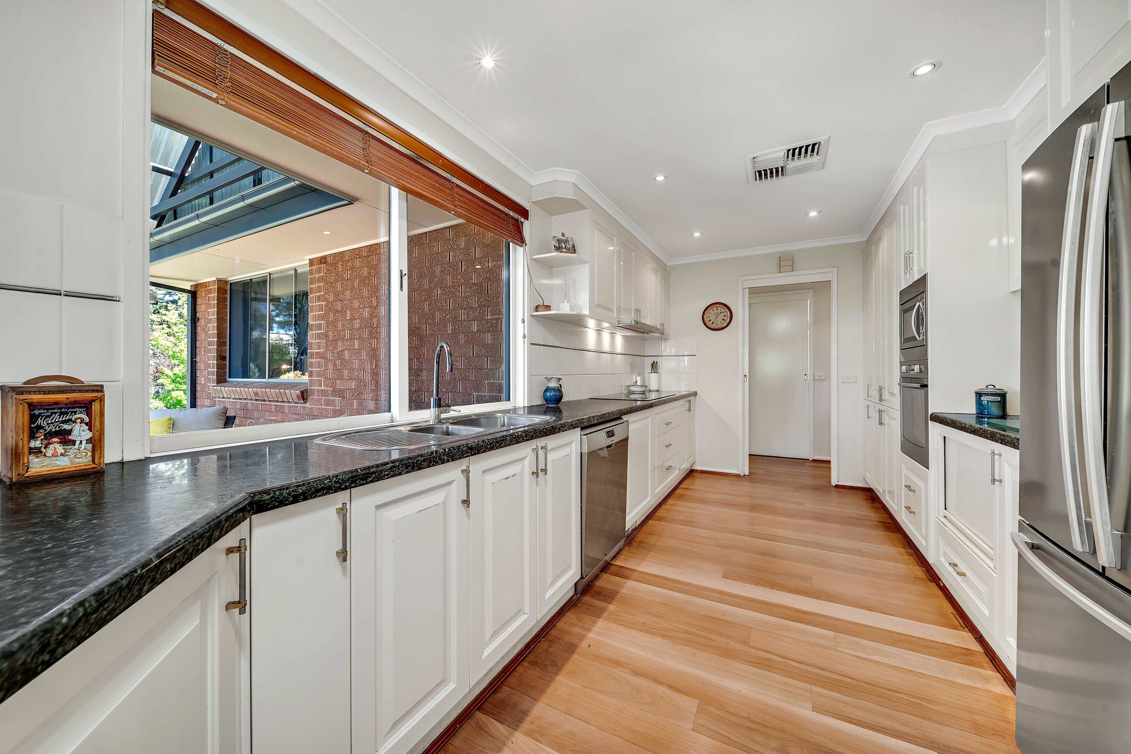 25 McLachlan Crescent, Weetangera ACT 2614, Weetangera - Thumbnail 6