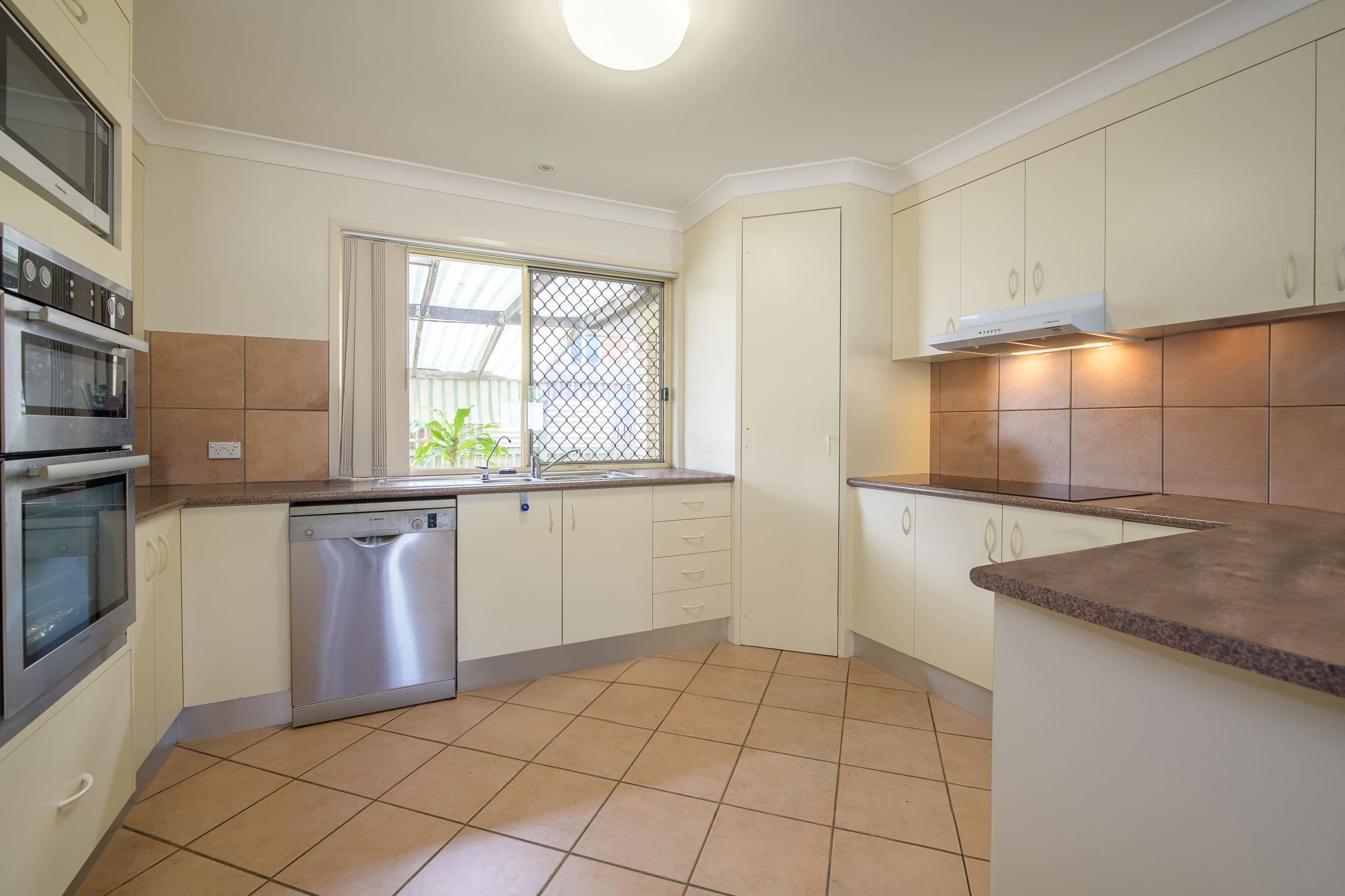 3 Tollana Close, New Auckland QLD 4680, New Auckland - Thumbnail 4