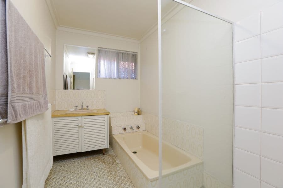 11 Linden Way, Forrestfield WA 6058, Forrestfield - Thumbnail 5
