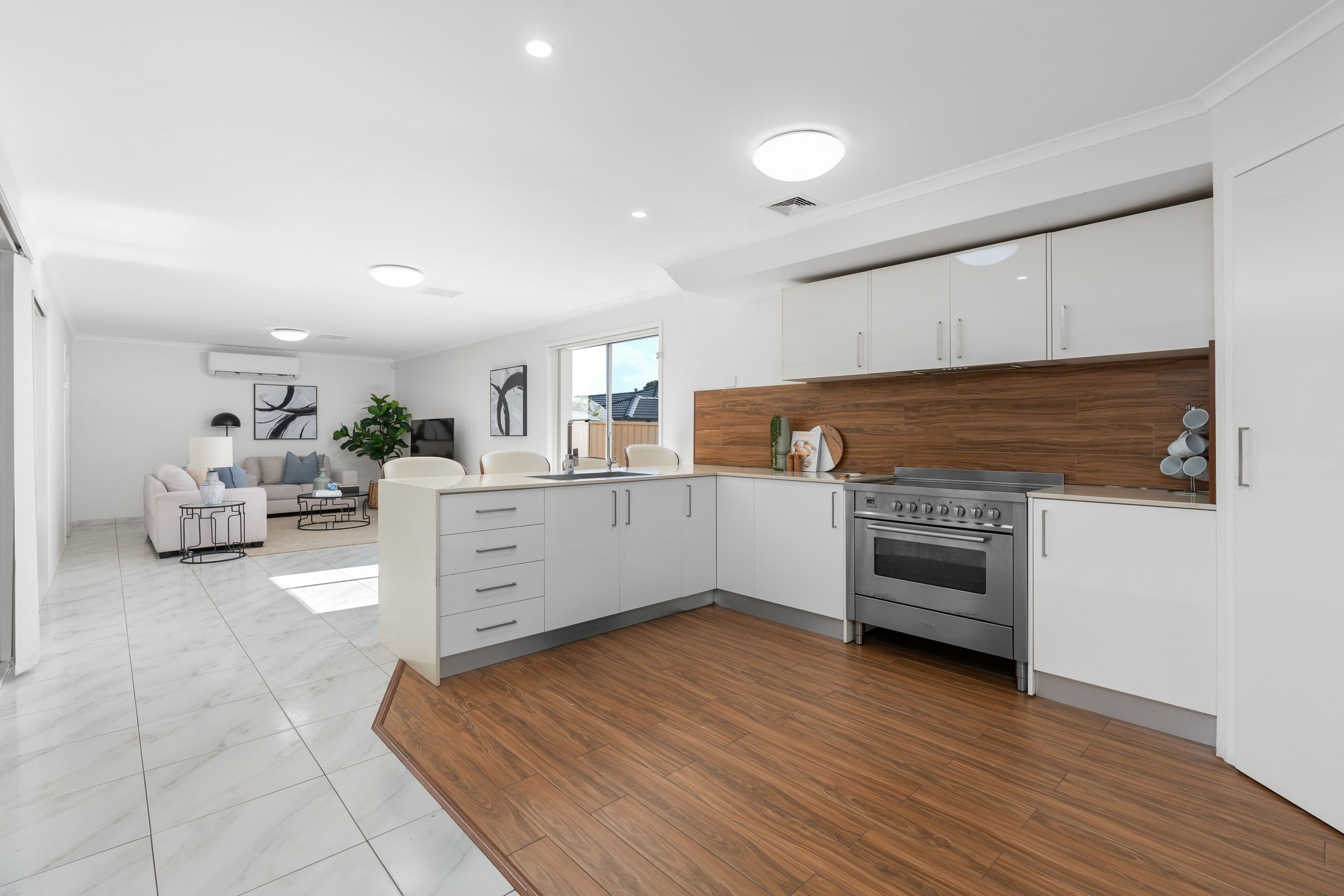 22 Tropic Bird Crescent, Hinchinbrook NSW 2168, Hinchinbrook - Thumbnail 4