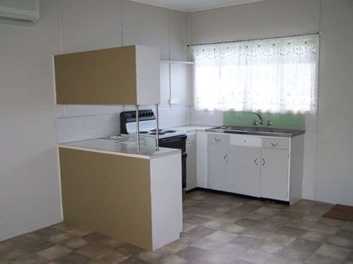 13 Mitchell Street, BEAUDESERT QLD 4285, Beaudesert - Thumbnail 2
