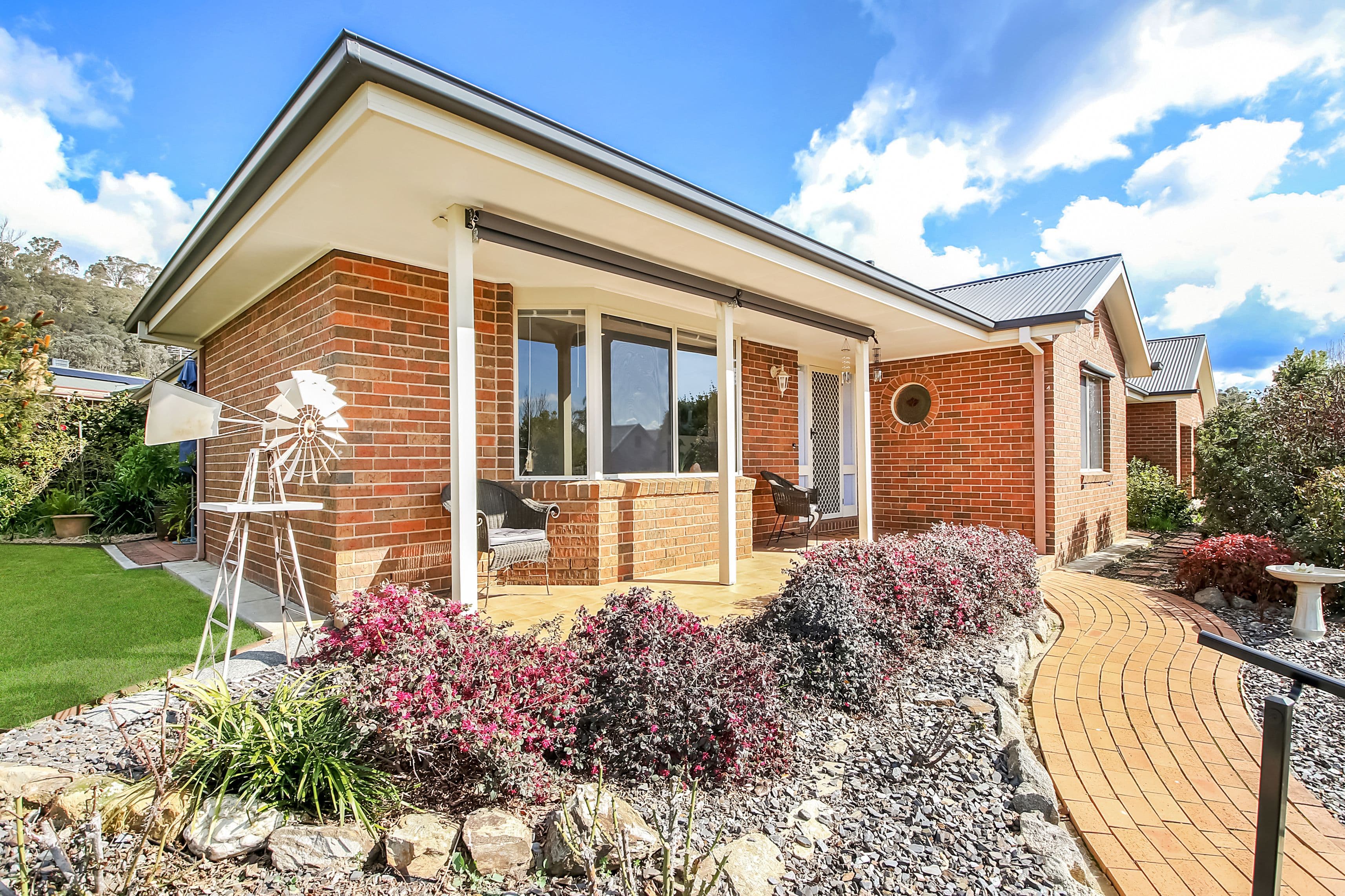 10 Sladen Court, West Wodonga VIC 3690, West Wodonga - Image 1