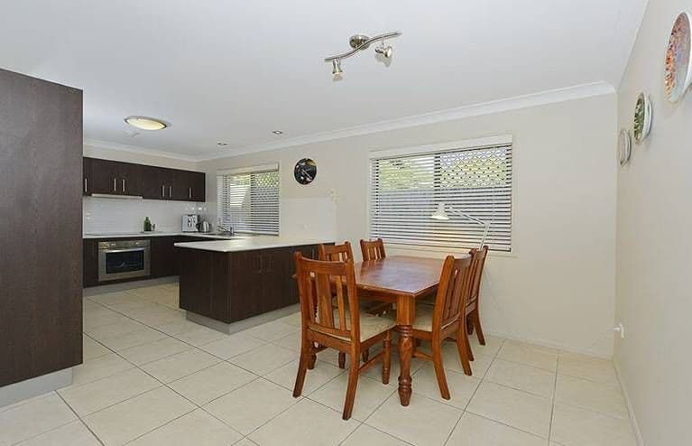 10 Dobbie Street, Holland Park QLD 4121, Holland Park - Thumbnail 3