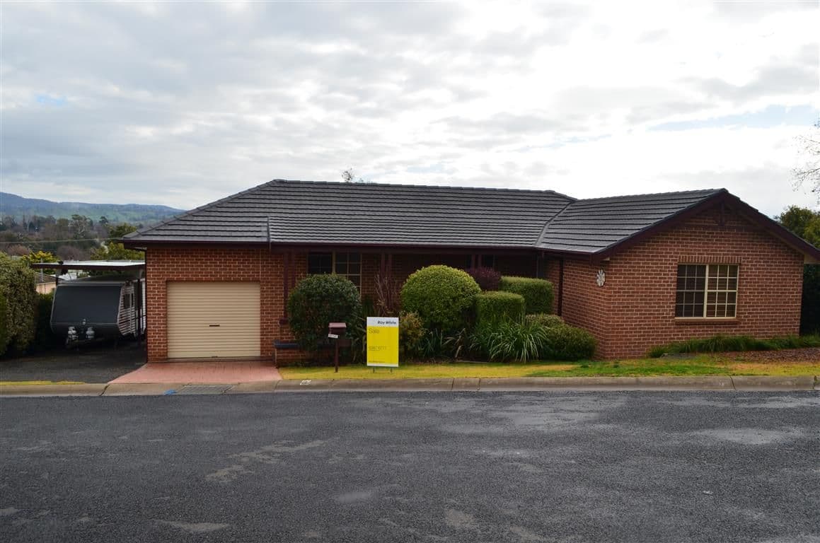 3 Kiandra Drive, Tumut - Image 1