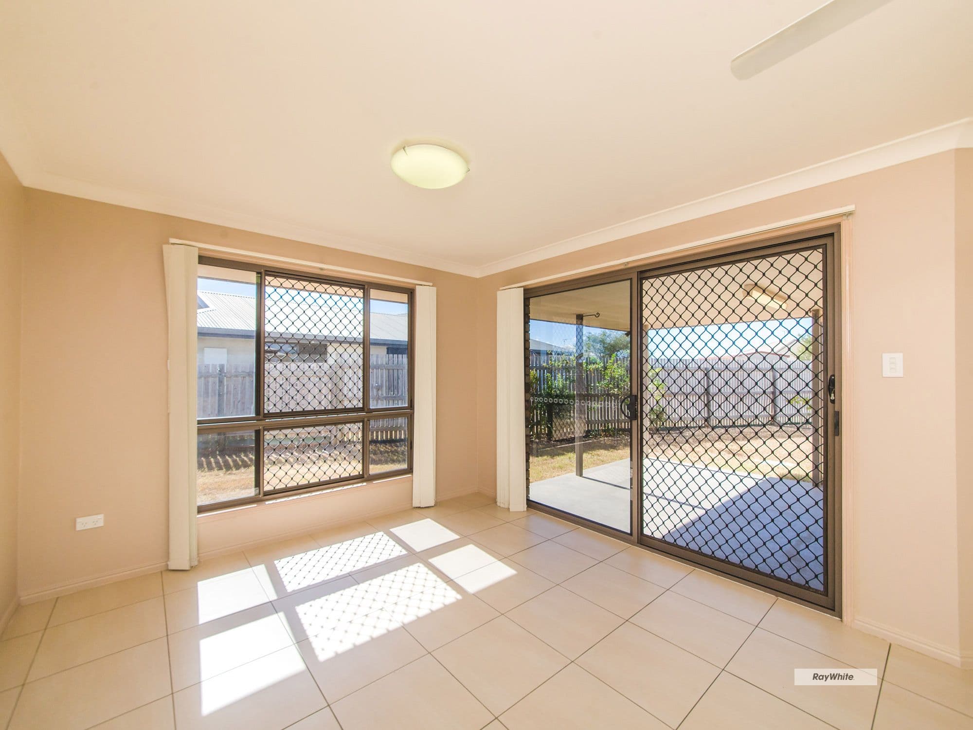 10 Sturt Court, Gracemere QLD 4702, Gracemere - Thumbnail 6