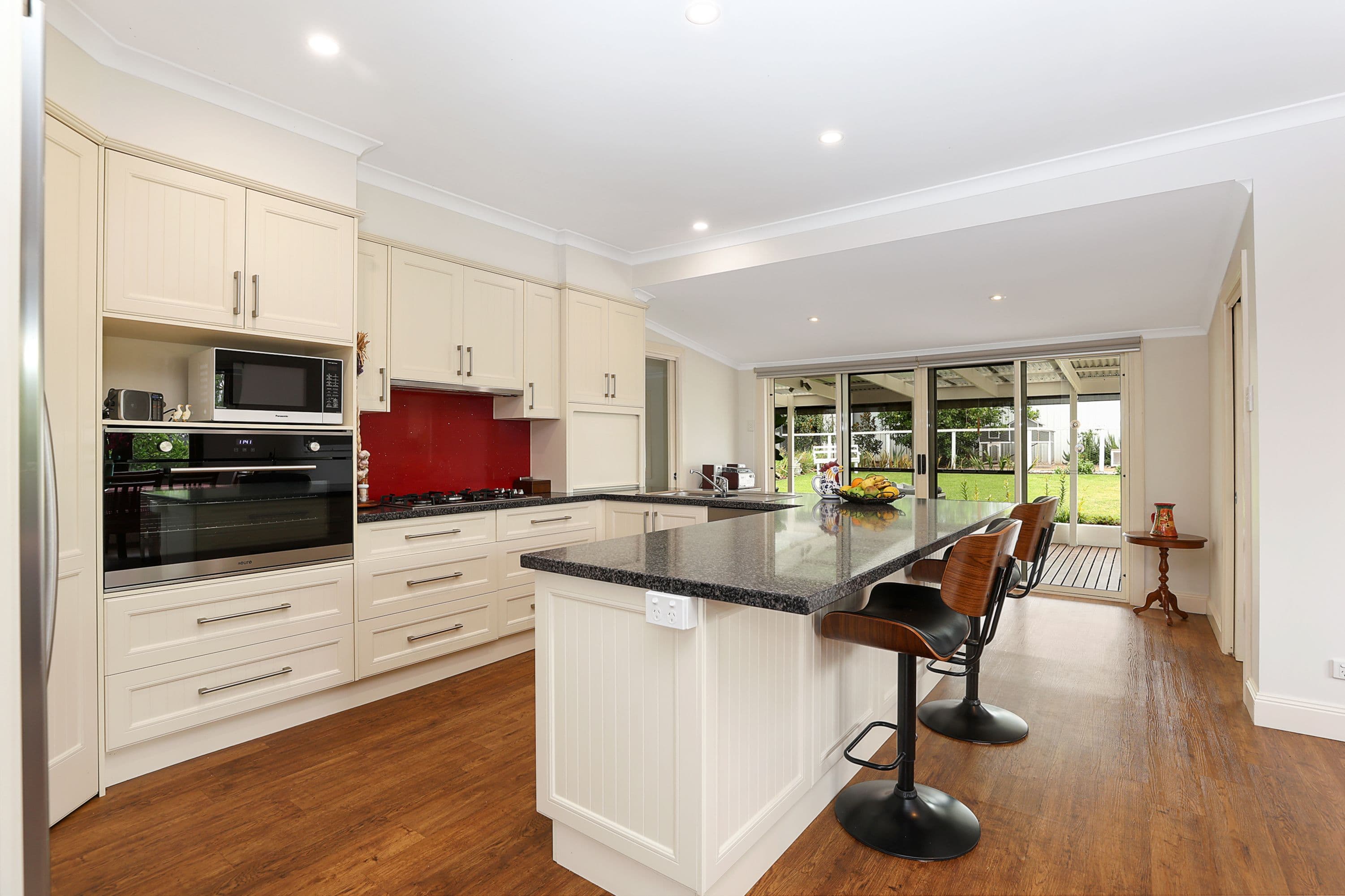 74 Walls Street, Camperdown VIC 3260, Camperdown - Thumbnail 3
